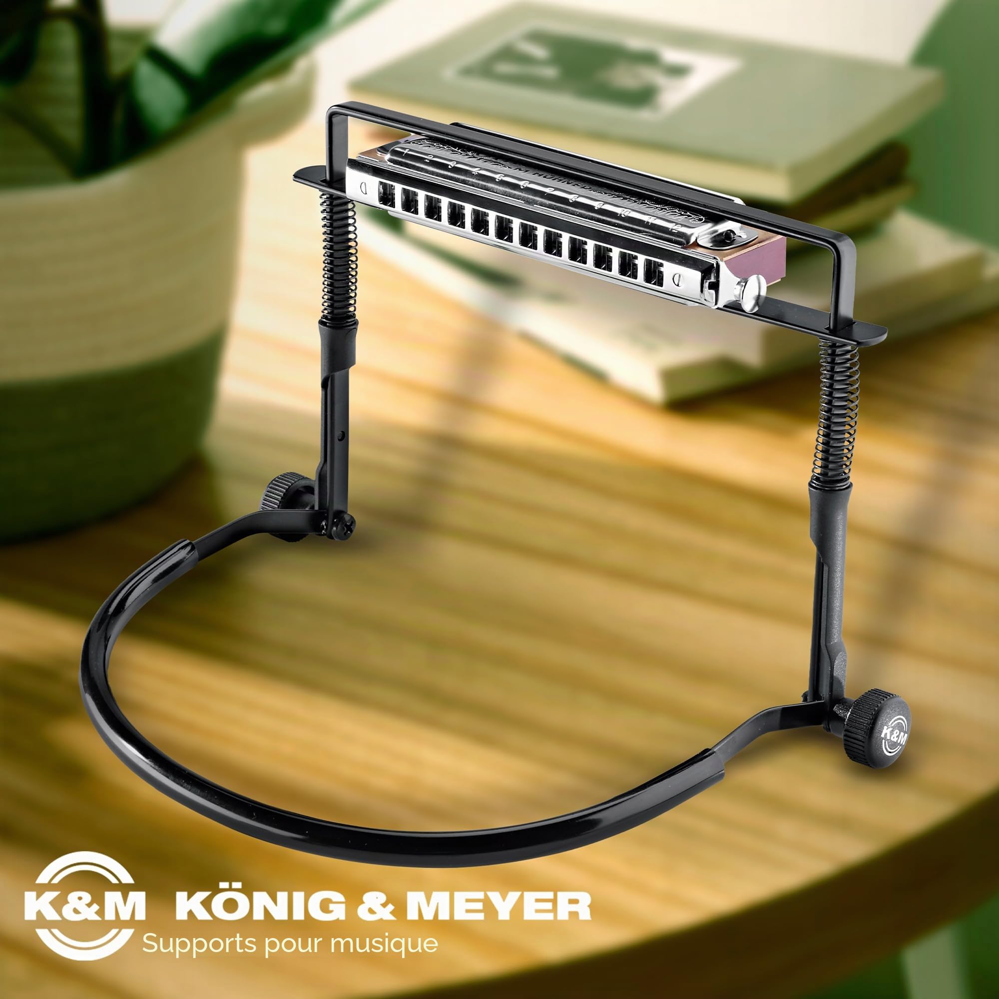 K&M 16415 Porte-harmonica noir en acier avec ressort de tension - facile à accrocher - esthétique, maniable, stable