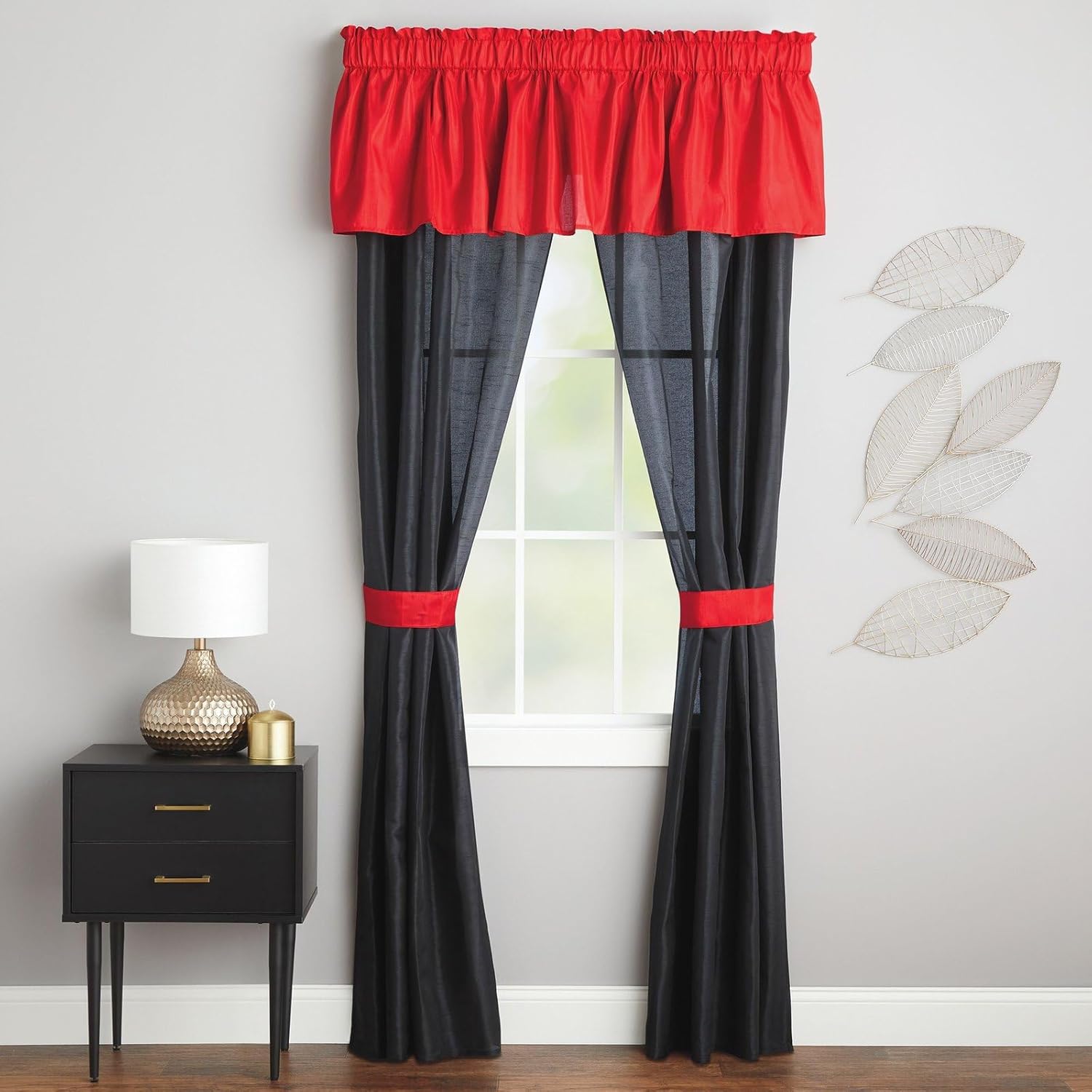 30-Piece Bedding Set, Complete All-in-One Bedroom Makeover Ensemble, Coordinated Bedding and Window Set, Westport/Red, Full