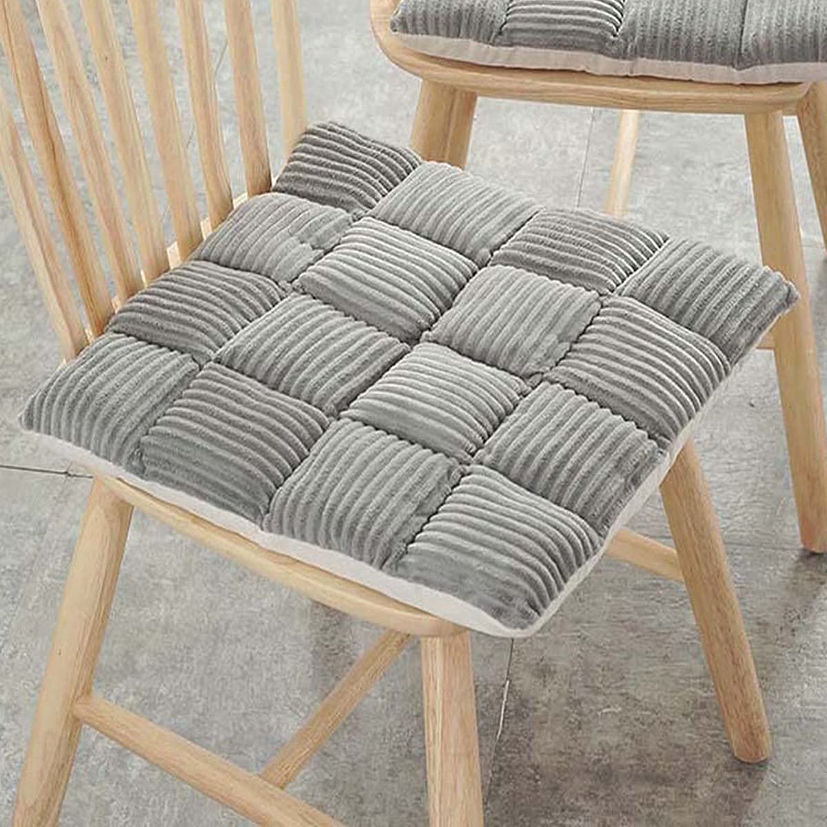 Coussin de chaise en velours côtelé ergonomique contre le mal de dos au bureau