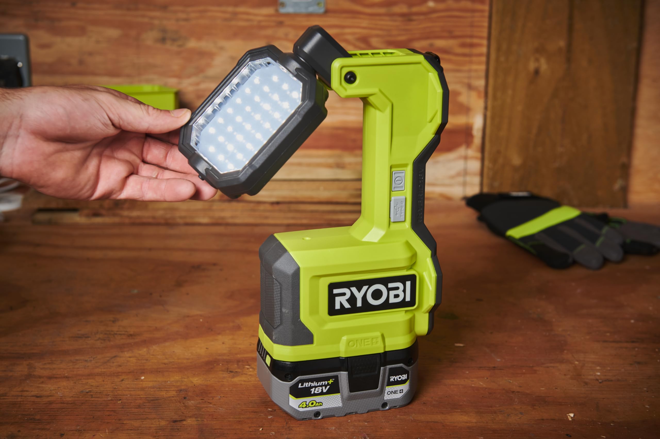 RYOBI 18 V ONE+ Akku-LED-Arbeitsleuchte RMTL18-0, schwenkbarer Kopf, magnetisch, 1.500 Lumen, ohne Akku und Ladegerät