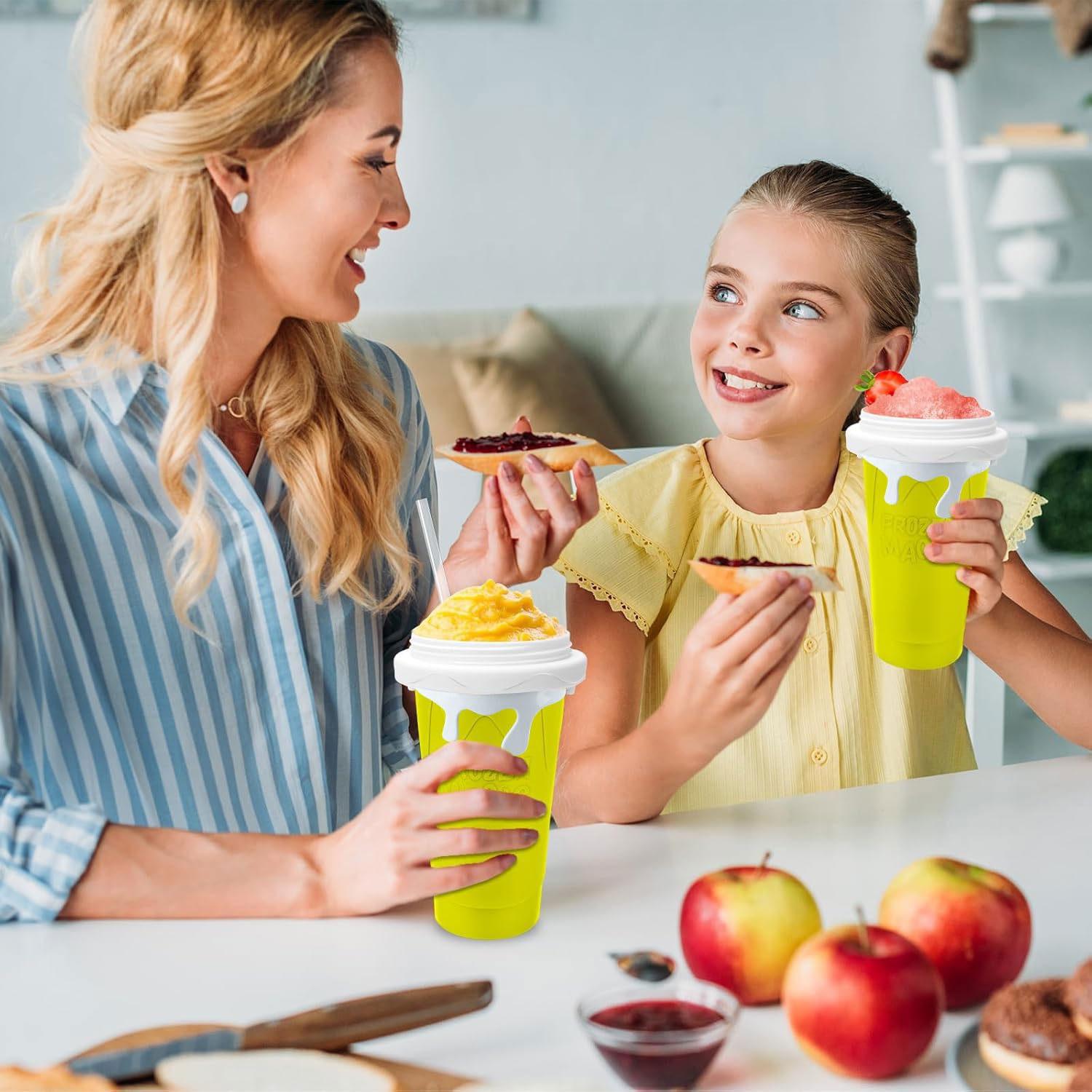 500ml Slush Cup Maker aus Silikon - DIY Smoothie Becher mit Strohhalmlöffel - Squeeze Gefrorene Maker