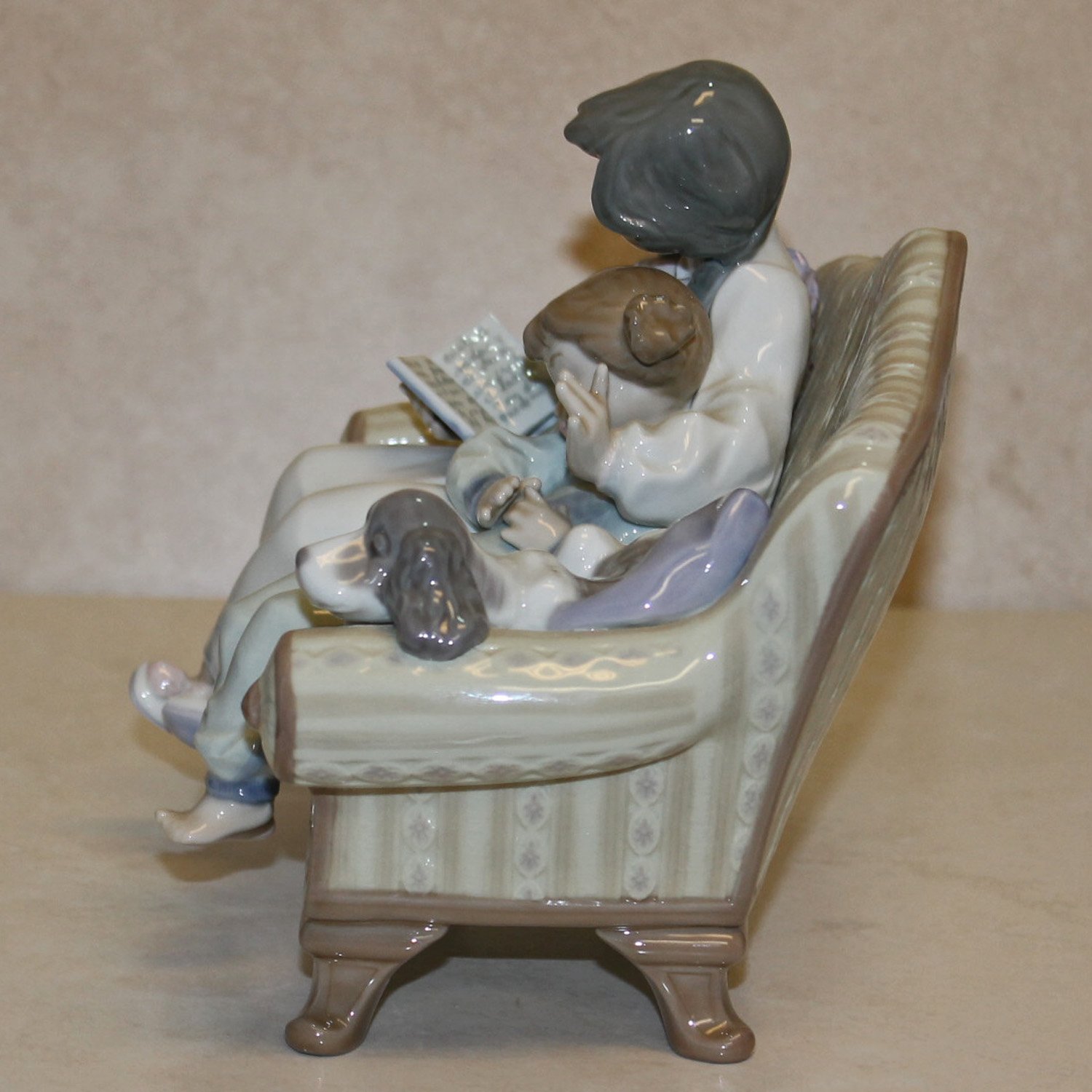 Lladro 0 Figurine Big & Sister com: : Home Kitchen Dog お姉