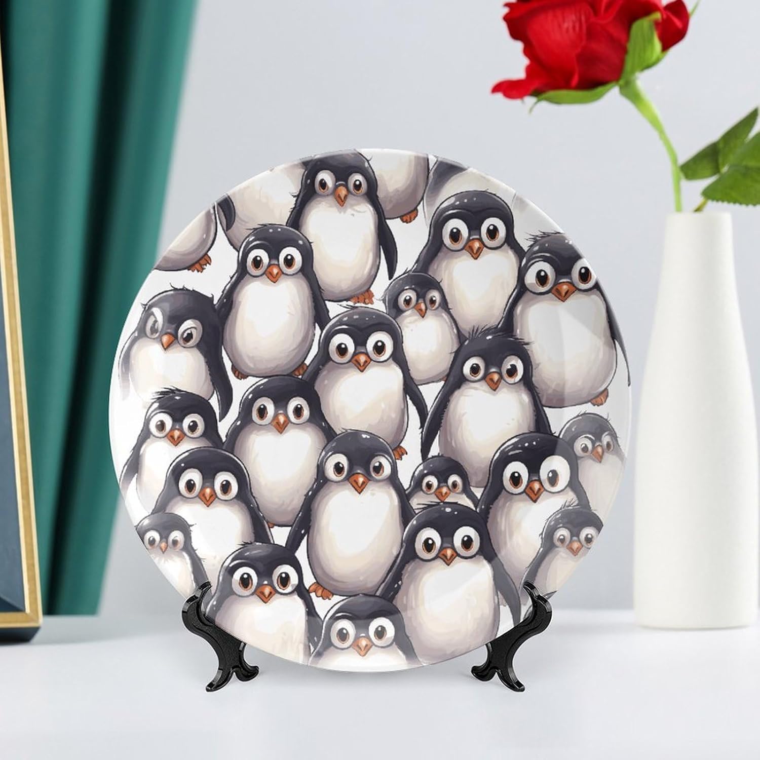Bone China Decorative Plates Cute Baby Penguins Sketch Ceramic Decorative Plate Wall Decor with Display Stand Ceramic Ornaments for Wall Hanging Decoration