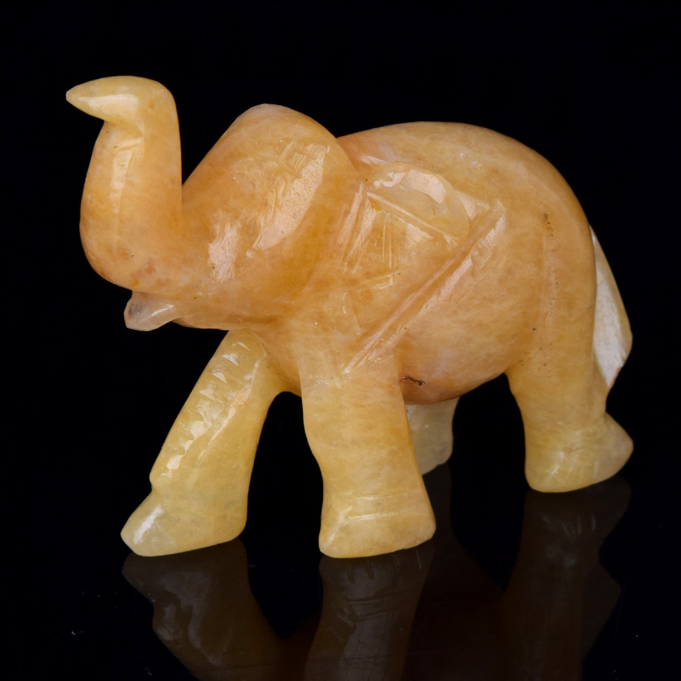 【週末特価】翡翠彫刻　鹿彫刻　天然石　彫刻置物 週末特価】翡翠彫刻 鹿彫刻 天然石 彫刻置物 週末特価】翡翠彫刻 鹿