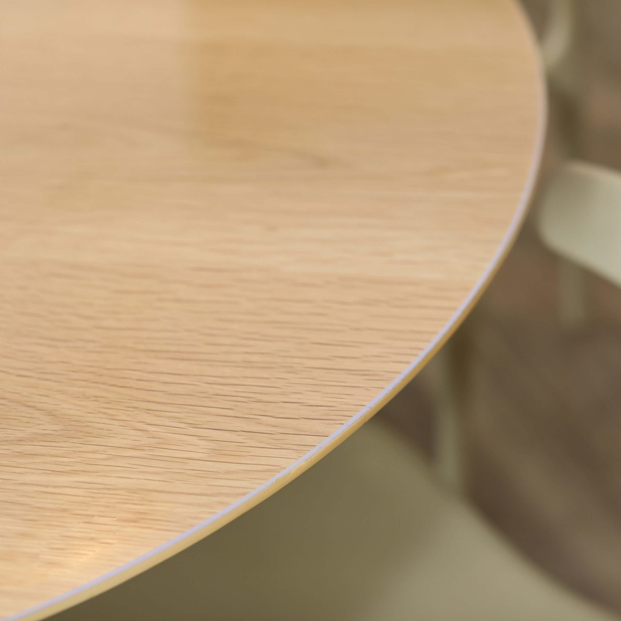 Profolio Tischfolie Rund & Transparent mit abgeschrägter V-Kante - Klare Hochglanz Tischdecke als Tischschutz - Glasklare 2mm Folie für Ihren Tisch - Durchmesser 110 cm