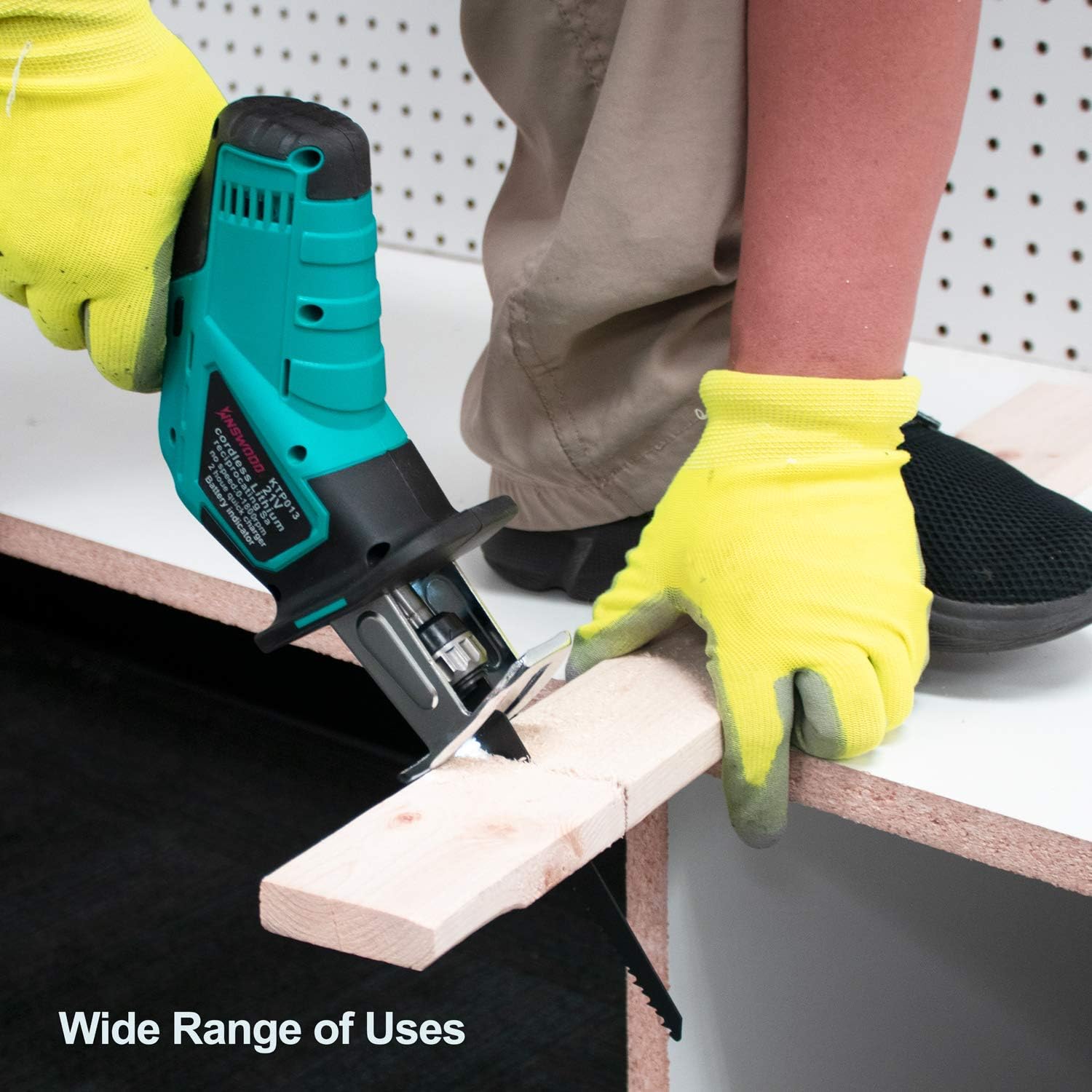 Gеt Chеар Prісе Kinswood 21V MAX 1.3A Reciprocating Saw w/Lithium-ion Battery Blades & ToolBag