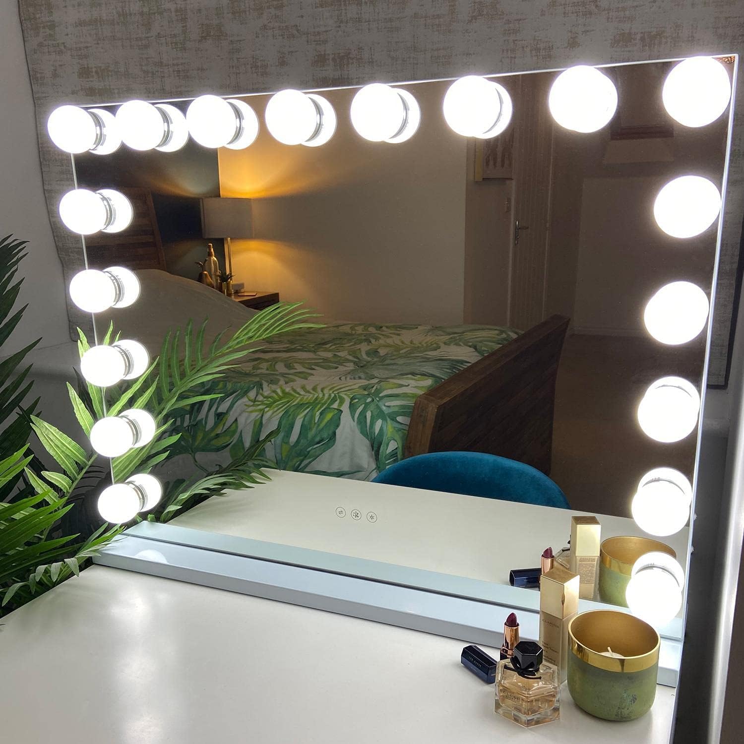 Glamour Mirrors™ Marilyn LED Hollywood Mirror Day to Night Colour