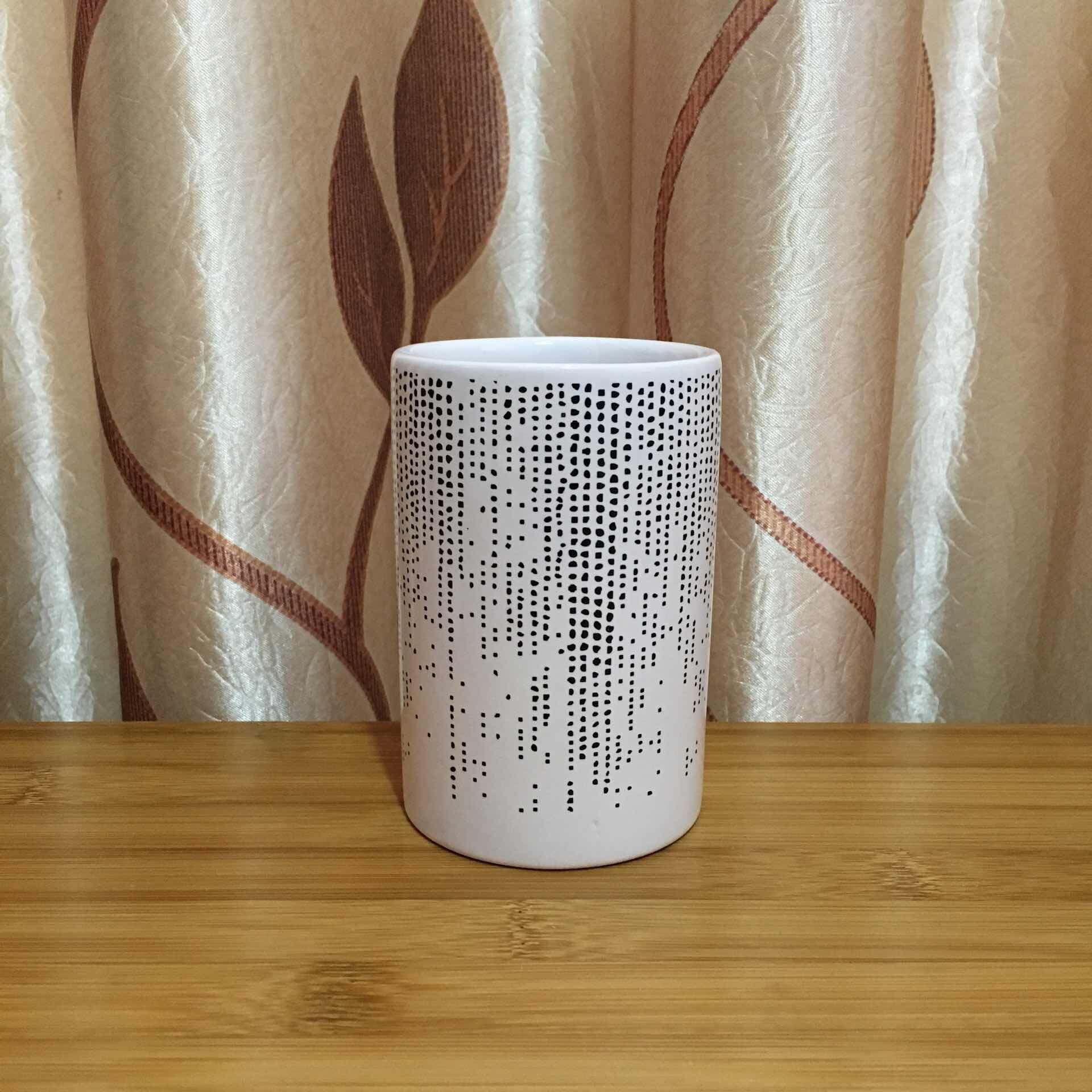 Juego de Accesorios de baño, Juego de 4 Piezas de artículos necesarios para Apartamentos, Contiene Taza de Cepillo de Dientes, dispensador de jabón, jabonera, Vaso