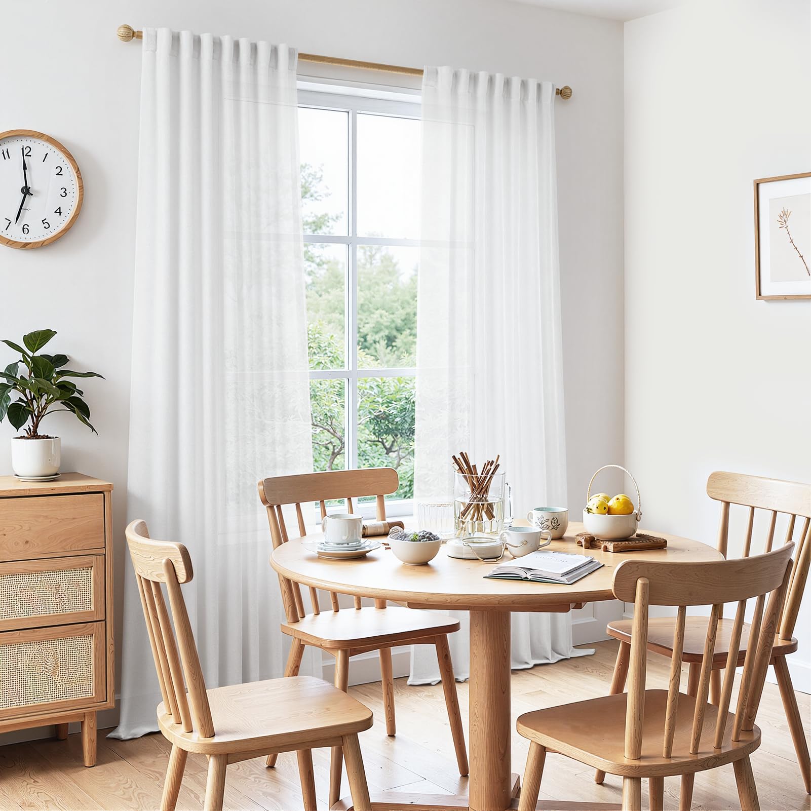 MRTREES Rideau Voilage Blanc Effet Lin Voile Semi-Transparent Rideaux Voilages Porte Fenetre Intérieurs Passe Tringle pour Salon Chambre Salle à Manger Baie Vitrée, Lot de 2, 140x250 cm