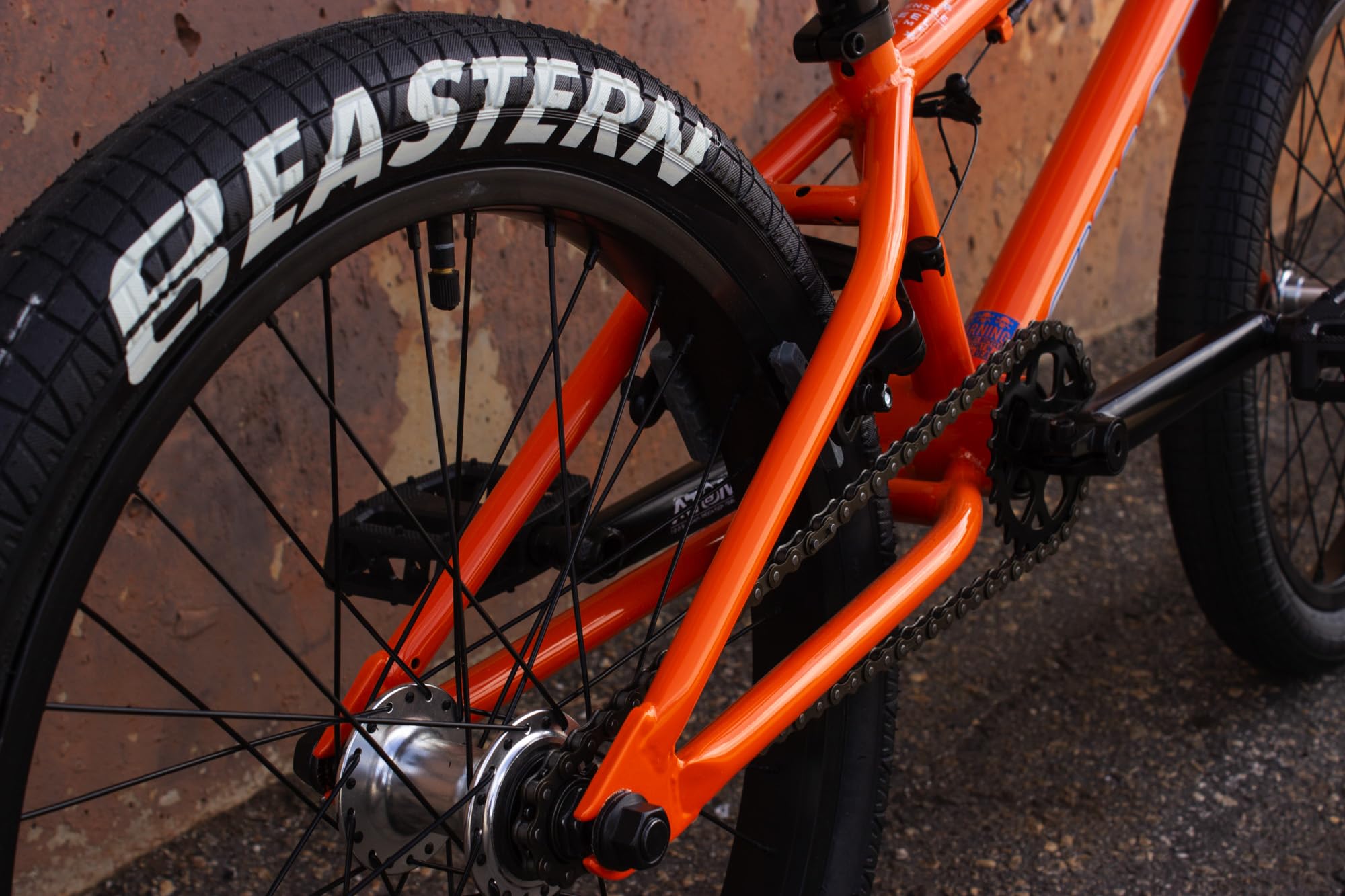 Eastern Bikes Bicicleta BMX Cobra de 20 Pulgadas, Bicicleta Freestyle Ligera