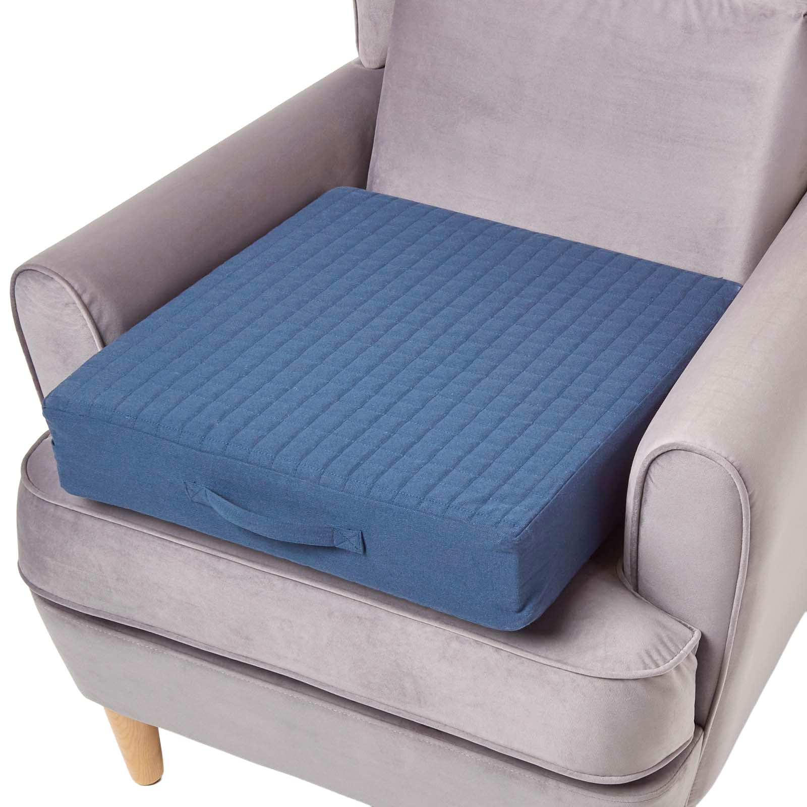 Coussin de fauteuil bleu marine pour un salon chaleureux et cosy