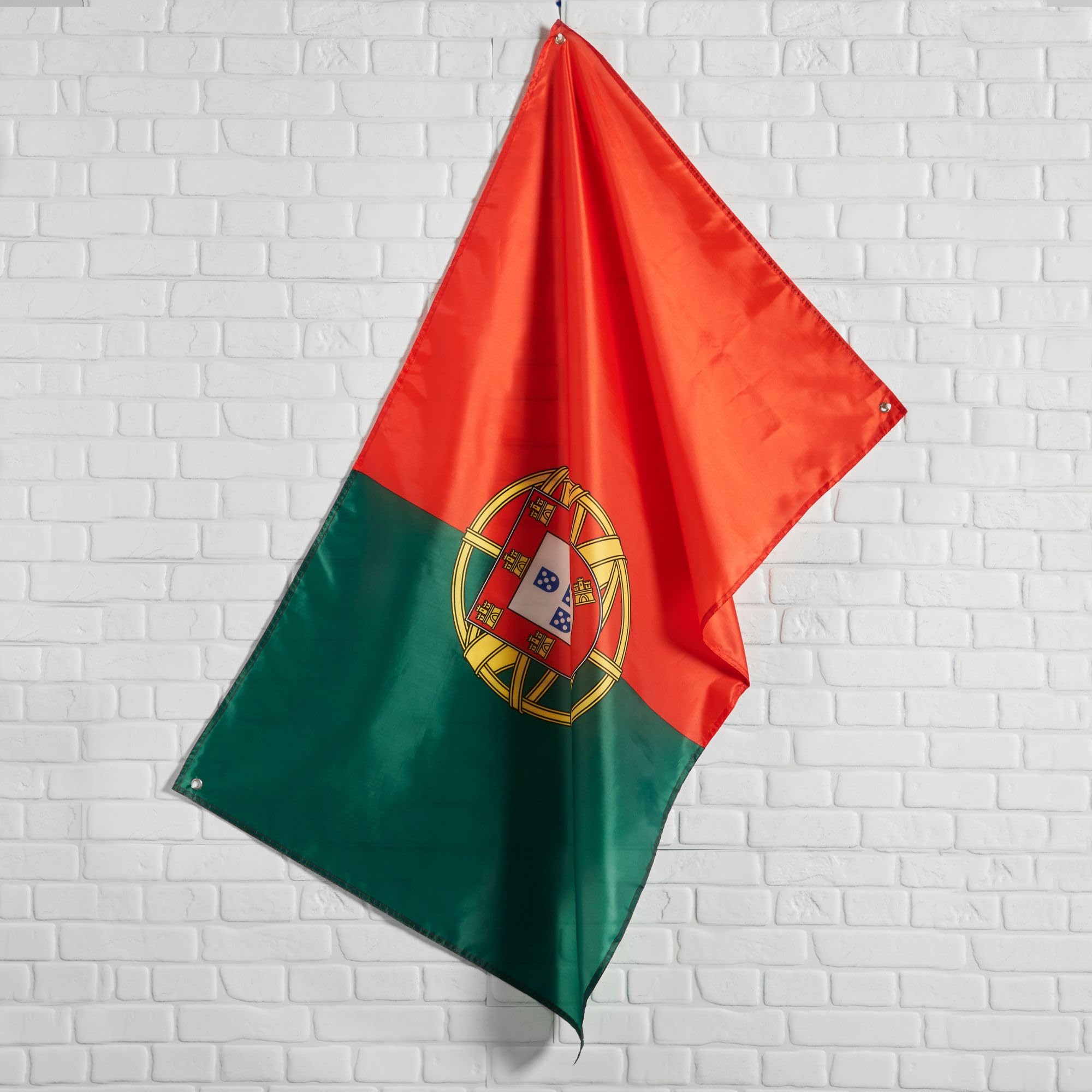 Runesol Portugal National Flag 3x5, 91x152cm, Bandeira de Portugal 4 Grommets, Brass Eyelet in Every Corner - Image 3