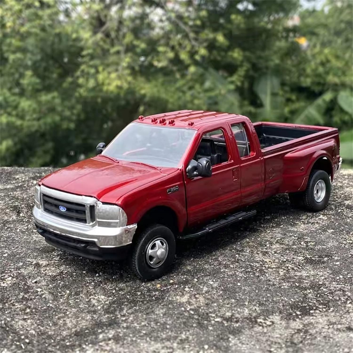 2019 F-350 Dually, Ruby Red and Stone Gray - Greenlight 46070/48 - 1/32 Scale Diecast Model Toy Car