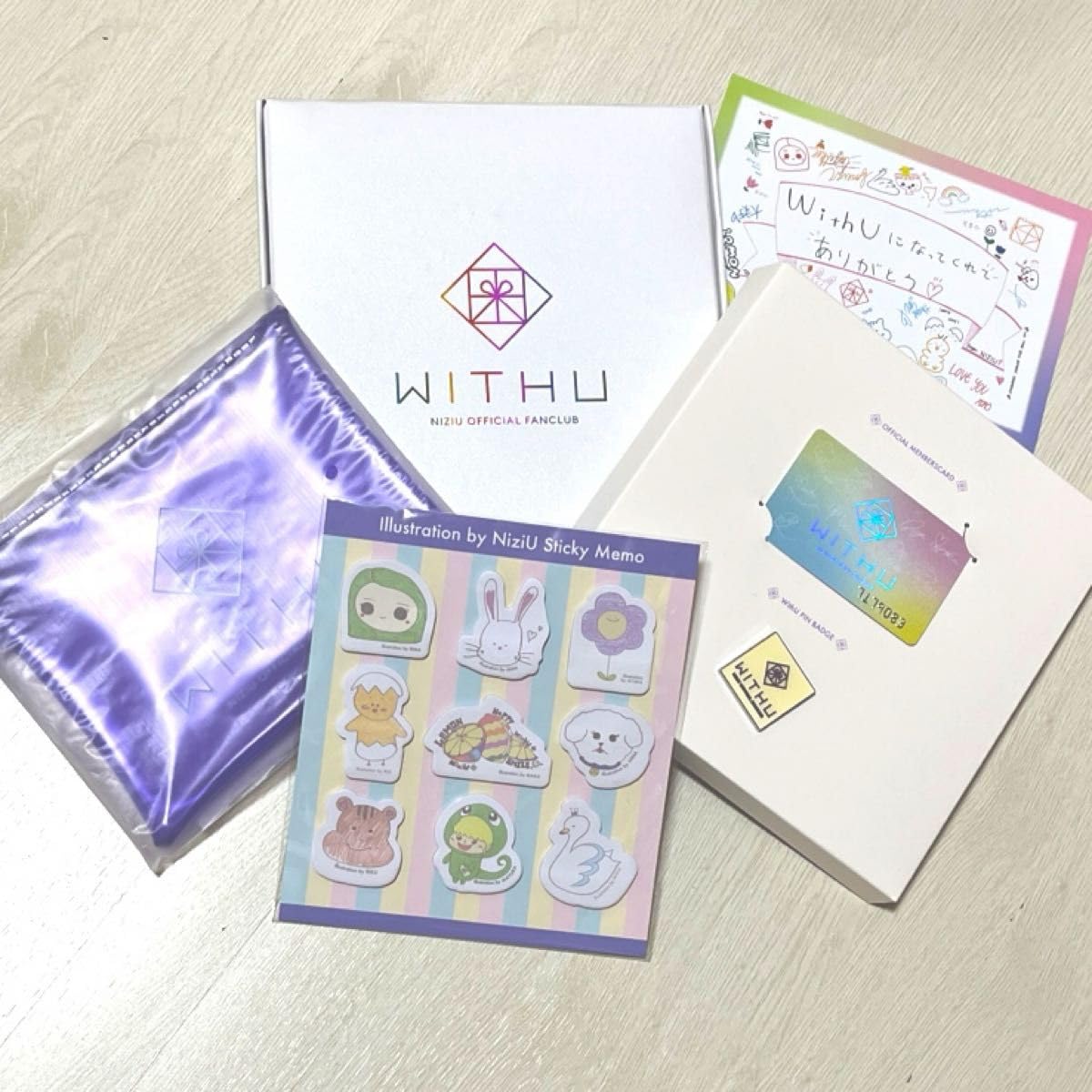 NiziU - NiziU 風船　付箋 Amazon.co.jp: NiziU 風船 付箋 : 文房具・オフィス用品