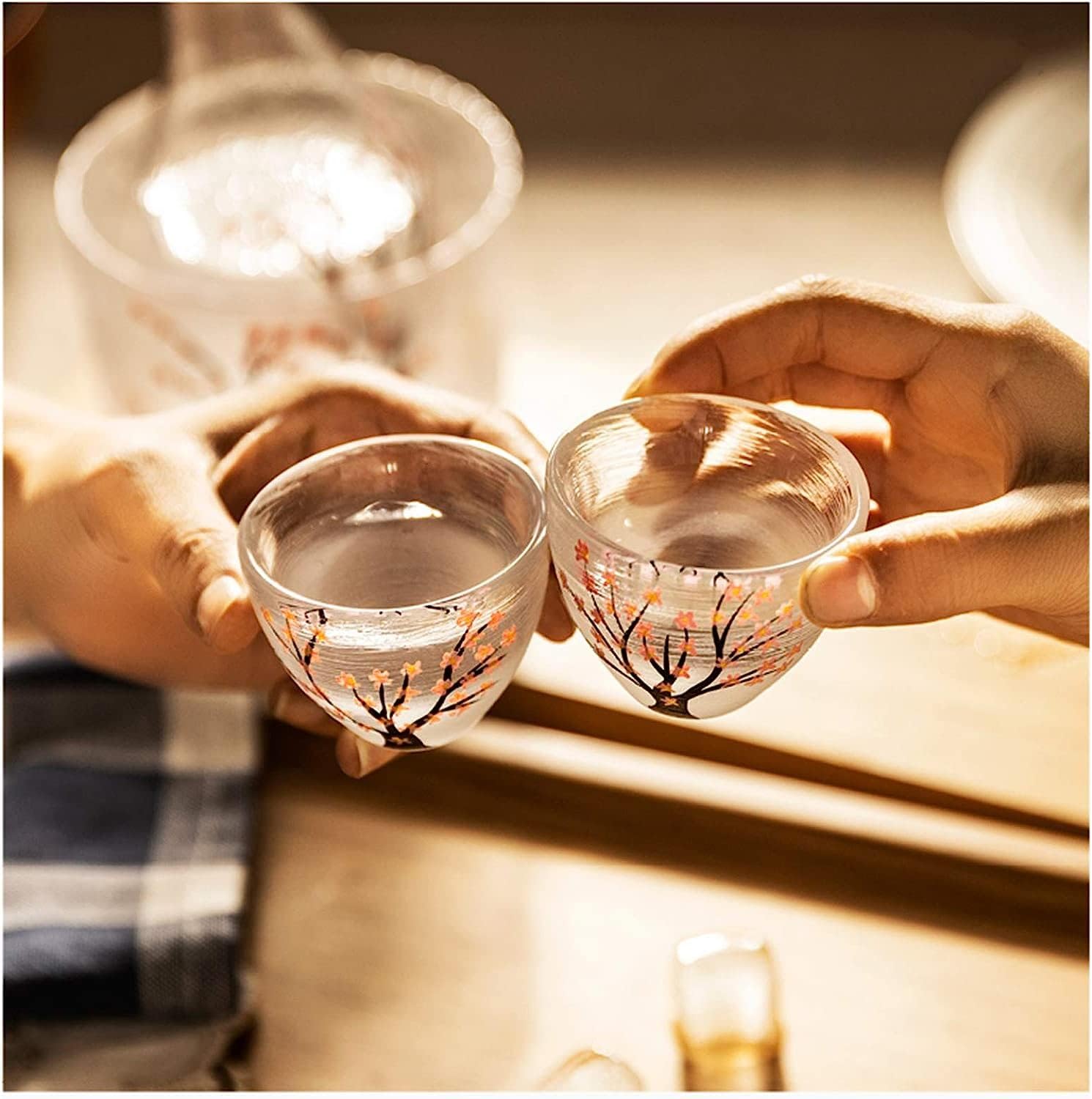 Glass Sake Set Japanese, Sake Pot Sake Cup Transparent Modern Used for Home Party and Great Gifts, Sake Cups +Sake Pot + 1Vessel Cup for Heat Preservation or Refrigeratio