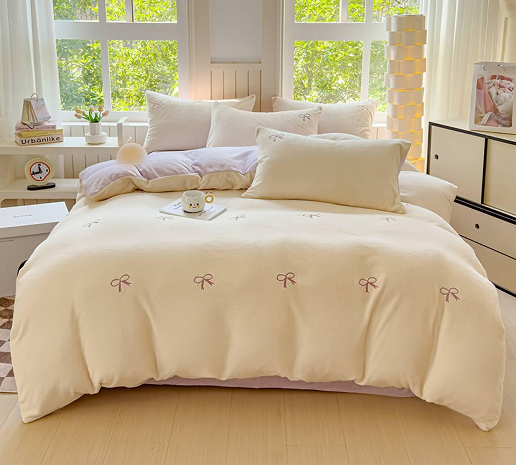 4-częściowy zestaw pościeli, poszwa na kołdrę 200 x 230 cm, prześcieradło z gumką 150 x 200 cm i 2 poszewki na poduszkę, wzór łukowy, mikrofibra, poliester, liliowo-beżowy