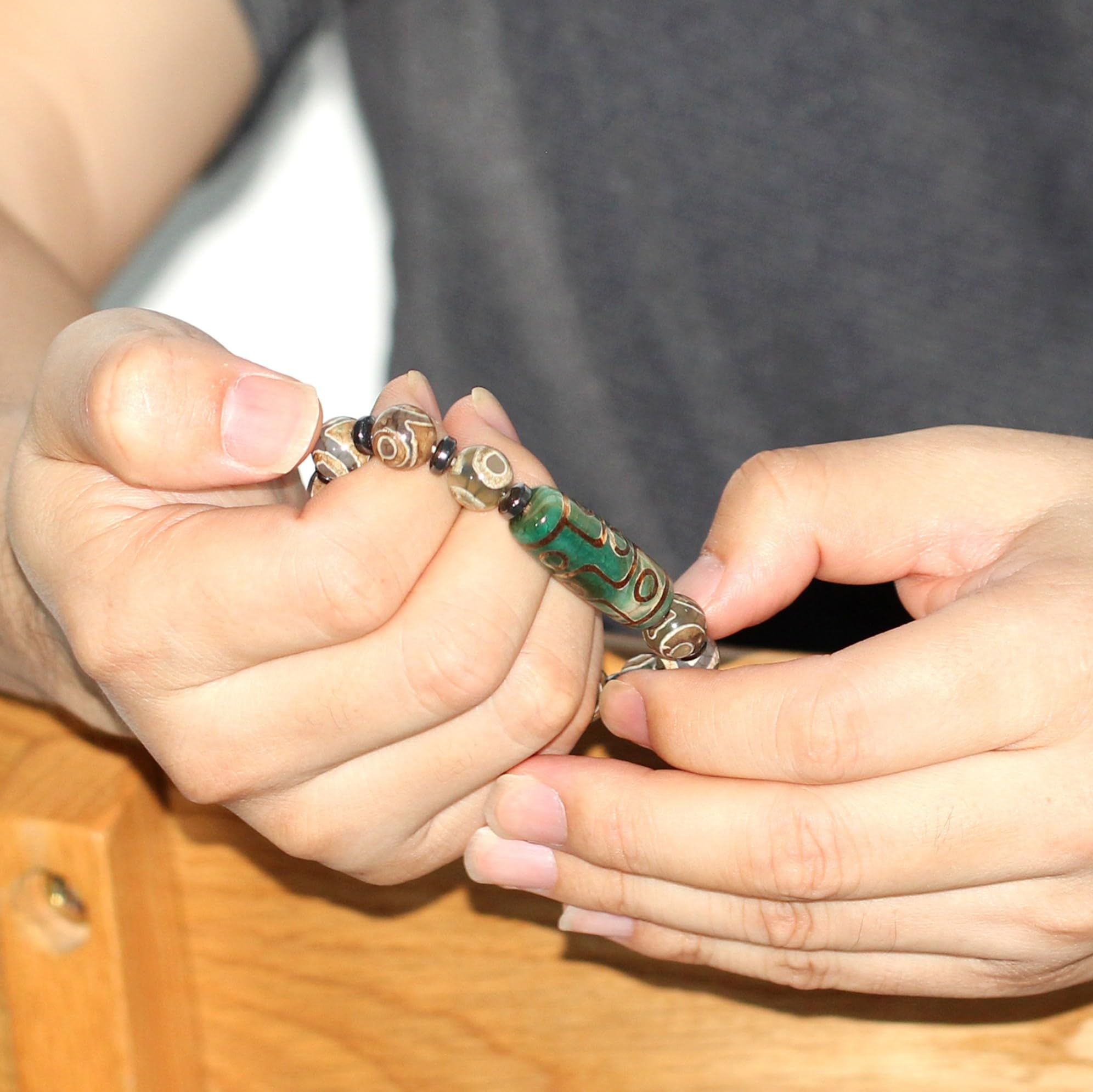 Feng Shui， Pulsera tibetana de Cuentas Dzi, Amuleto de meditación Budista Feng Shui, Pulseras con Cuentas Dzi de Nueve Ojos, joyería de Buena Suerte para Mujeres y Hombres YA5102