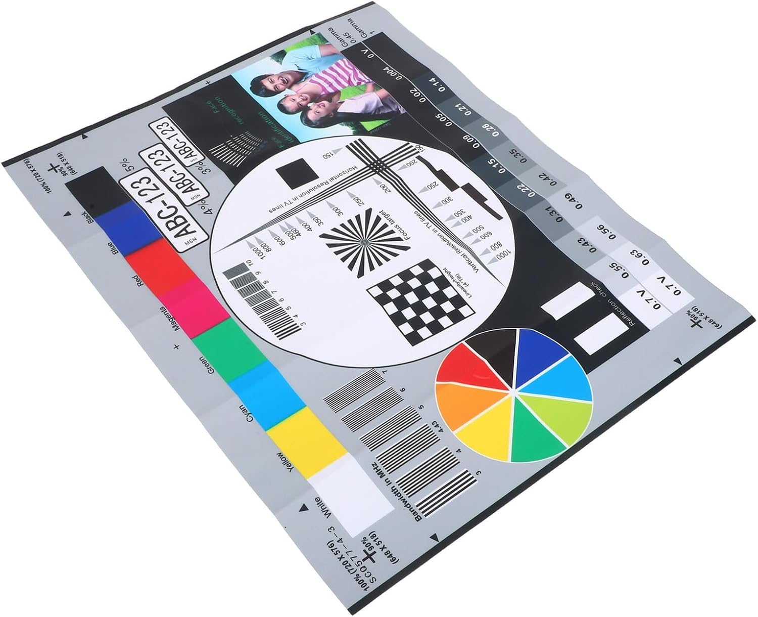 Carte de test d'étalonnage d'objectif de surveillance - 40 x 30 cm - Pour appareil photo CCTV - Réglage de la mise au point et de la précision du moniteur haute résolution - Pour professionnels de la