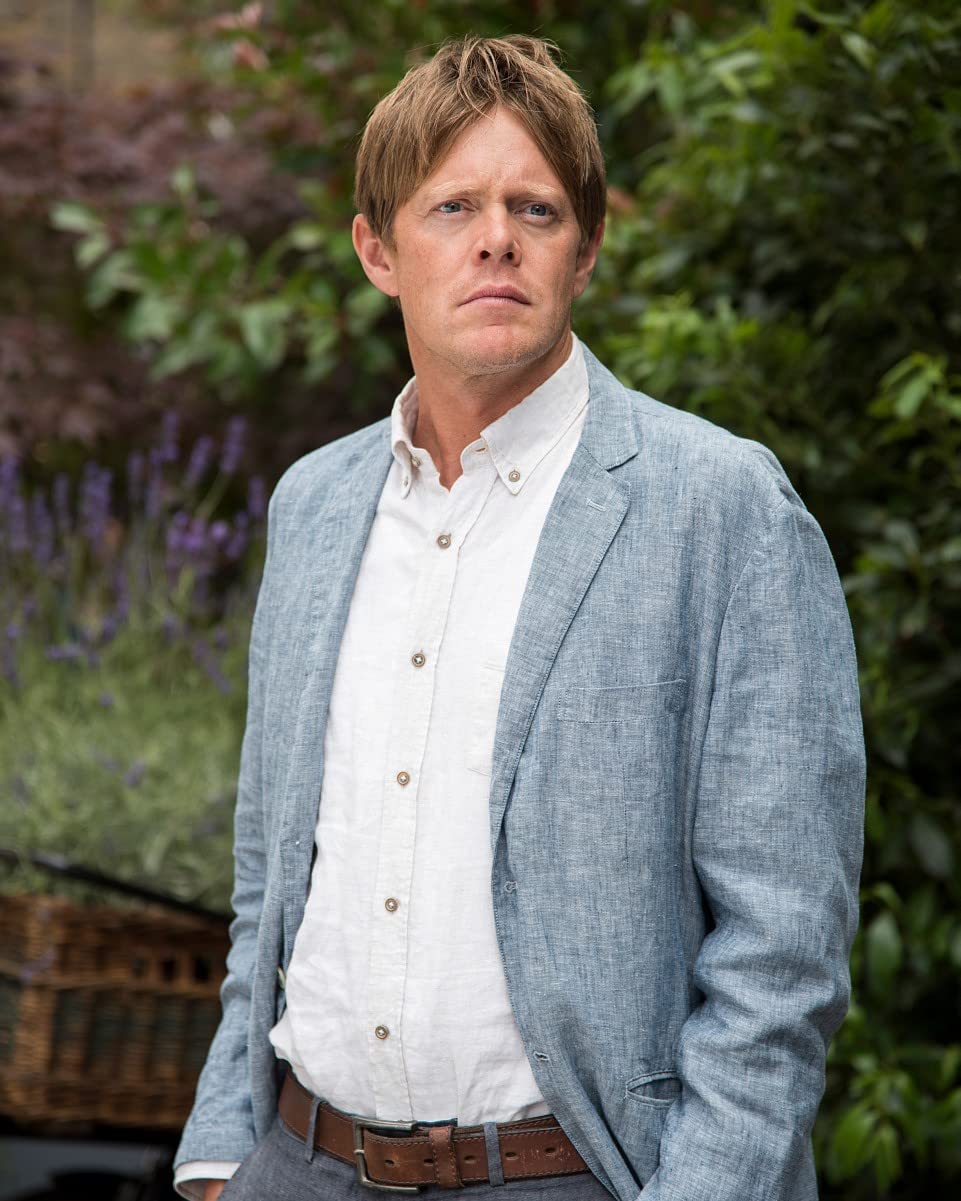Death in Paradise (TV) Kris Marshall 10x8 Photo
