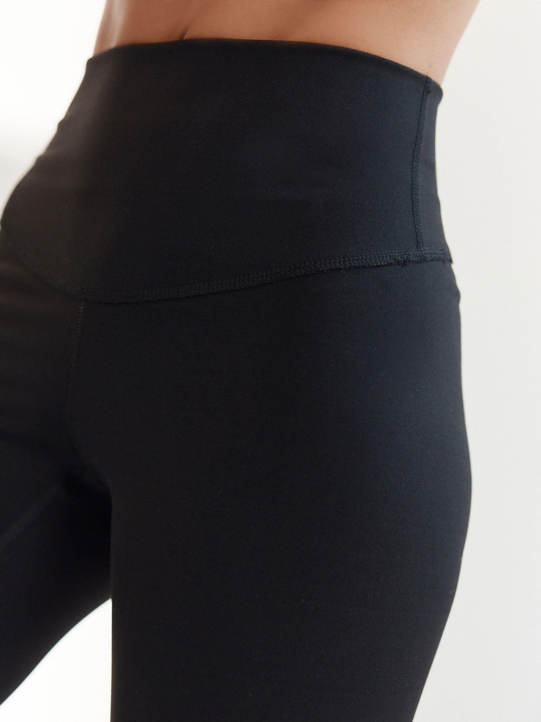 NEXT Damen Standard Active Sports Dry Tech Lange, Figurformende Leggings mit hohem Bund für eine Flache Bauchform