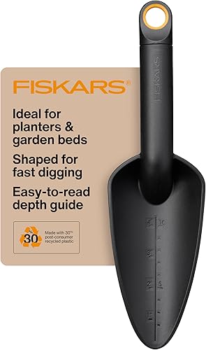 Miniatura 11 de Fiskars Azada cultivadora ecológica con diseño de doble función, hoja cónica, dientes de cultivador, mango ergonómico y construcción resistente a