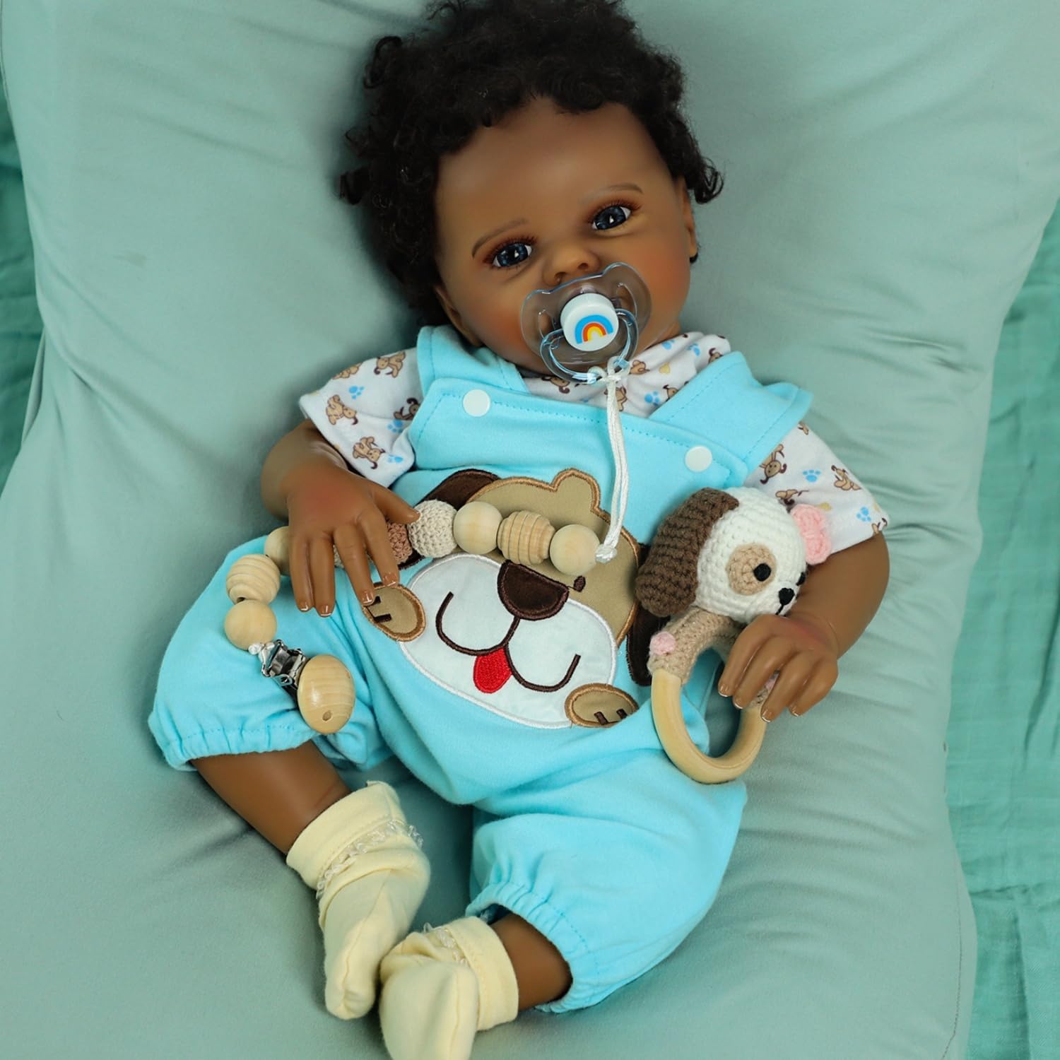 SCOM Realistic Reborn Baby Boy Black- 20 Inch African American Lifelike Newborn Real Life Baby Dolls with Clothes and Soft Body Toy Gift for Kids Age 3+