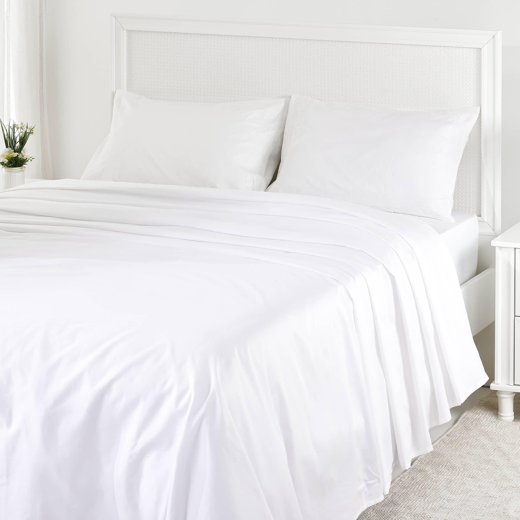 homes r us Emily Super King-Sized Flat Sheet, White - 274X274 Cm