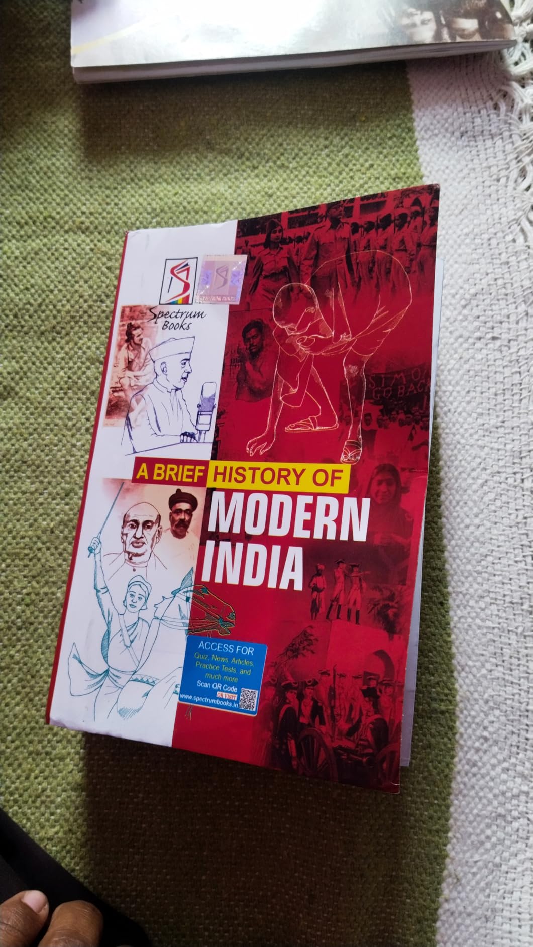 Buy A Brief History of Modern India | Spectrum | Rajiv Ahir | UPSC ...