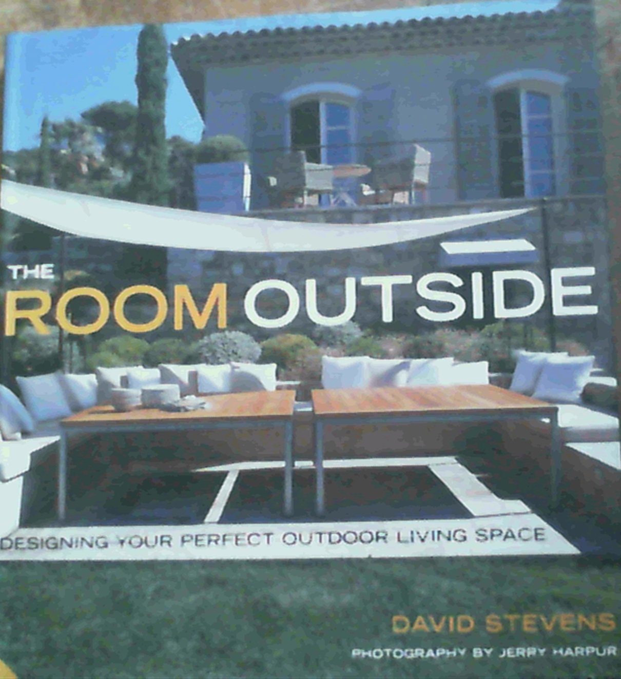 The Room Outside: From Innovative Planting Schemes to Relaxing Seating Areas