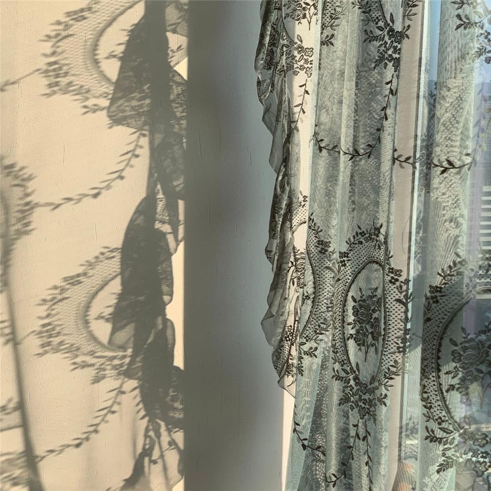 Lot de 2 rideaux en dentelle brodée florale vert sauge avec volants pour chambre à coucher | Rideaux transparents à volants style princesse française rétro pour salon, 99 x 178 cm (l x L)