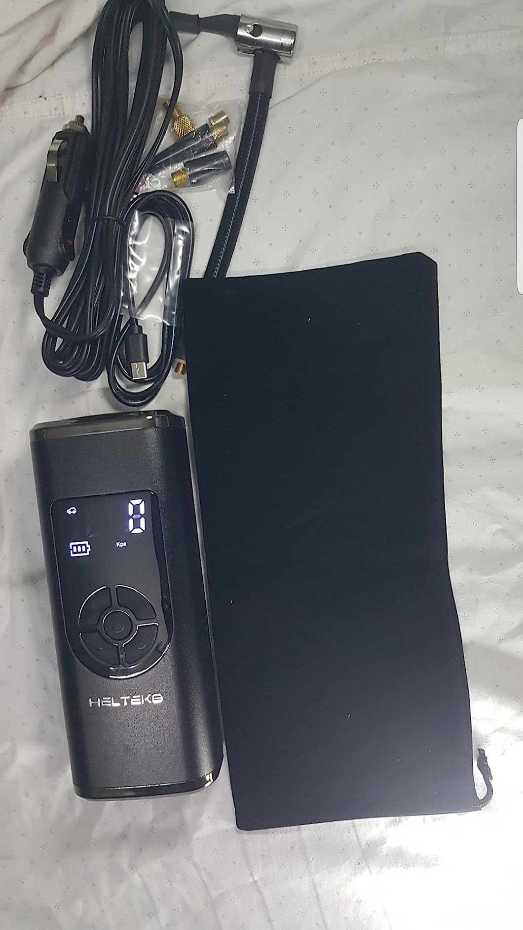 HELTEKO 2023 New Portable Air Compressor Tire Inflator, 6000 MAh 1.5X