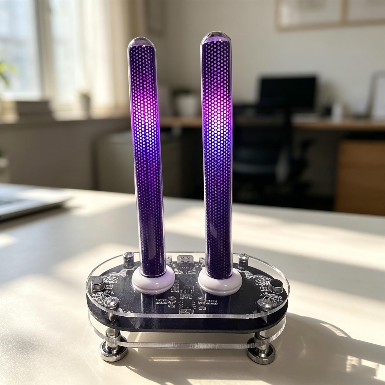 Lampada da scrivania con visualizzatore Musicale