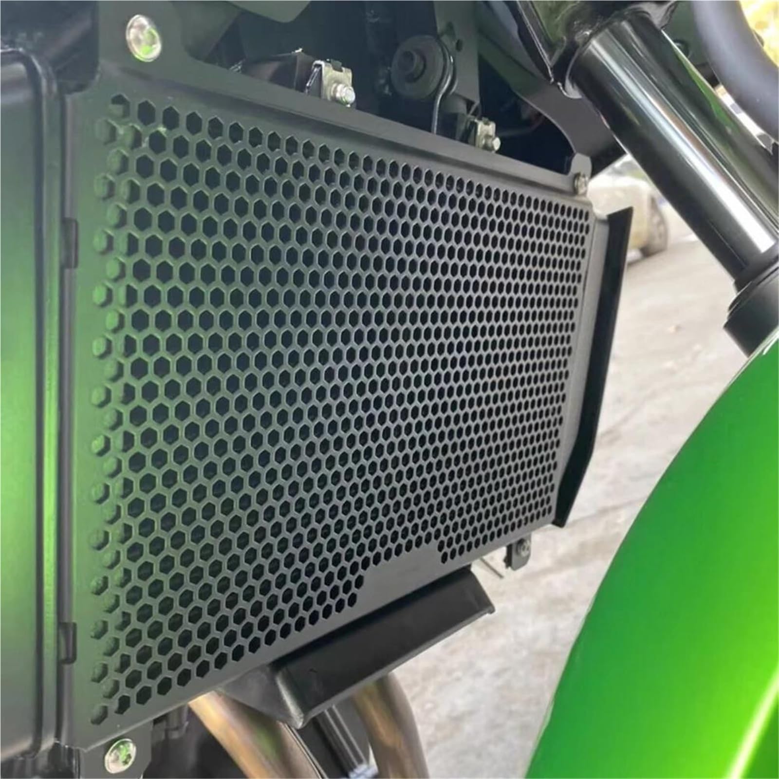 Moto Copri Radiatore Moto Accessorie Radiatore Protezione Della Protezione Griglia Di Copertura Parti Per Kawasaki Per Z500 N-ja 500 Z 500 N-ja 500 SE ABS 2024 2025 Copertura griglia radiatore moto