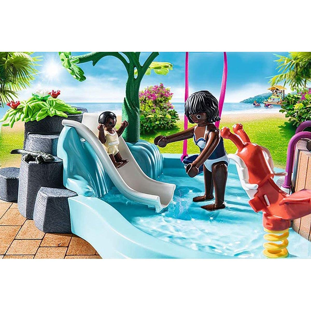 PLAYMOBIL Family Fun 70611 Piscina Infantil con bañera hidromasaje, para Jugar con Agua, Juguetes para niños a Partir de 4 años