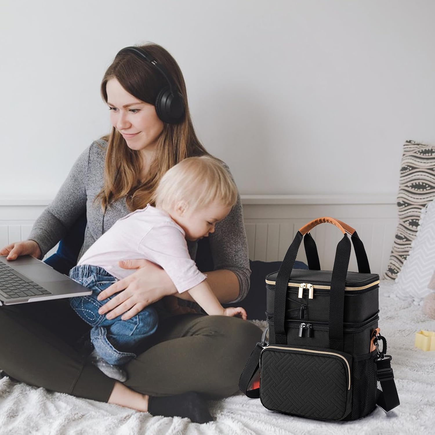 Breastmilk Cooler Bag with Ice Pack Fits 6 Baby Bottles Up to 9 Ounce, Expandable Double-layer Leak-Proof Cooler Bag with Shoulder Strap for Nursing & Working Mom, Black - Image 6