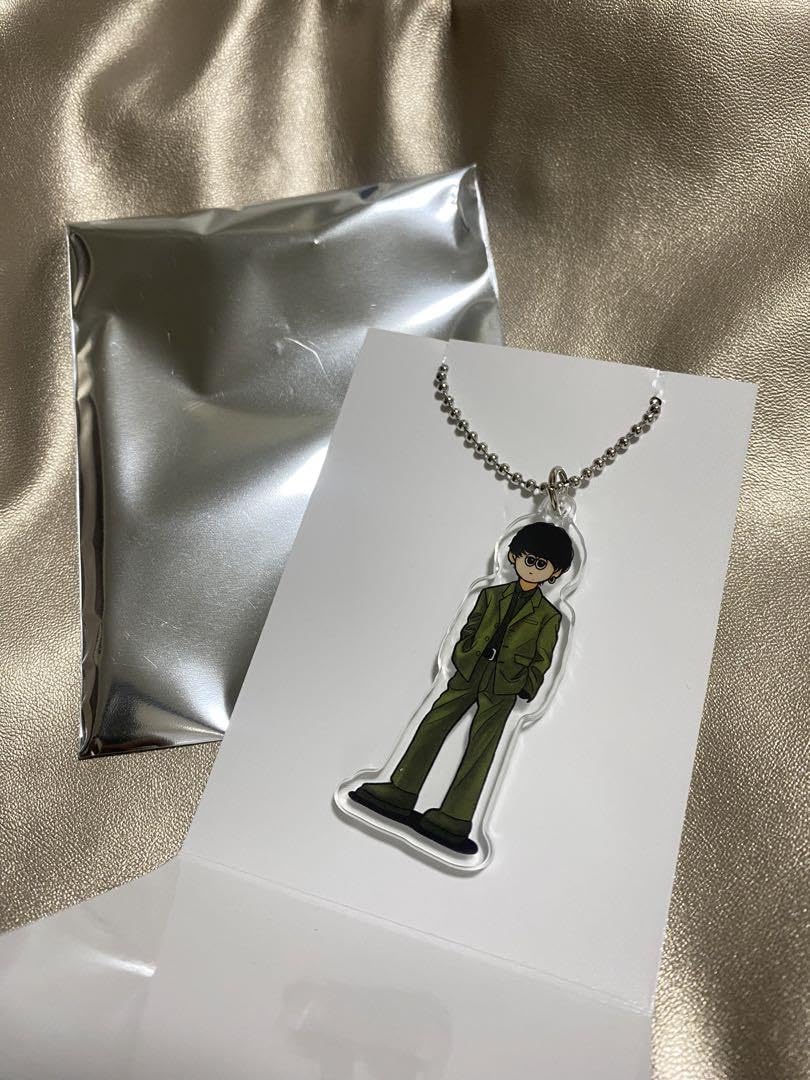Amazon.co.jp: indigo la End アクリルキーホルダー 川谷絵音