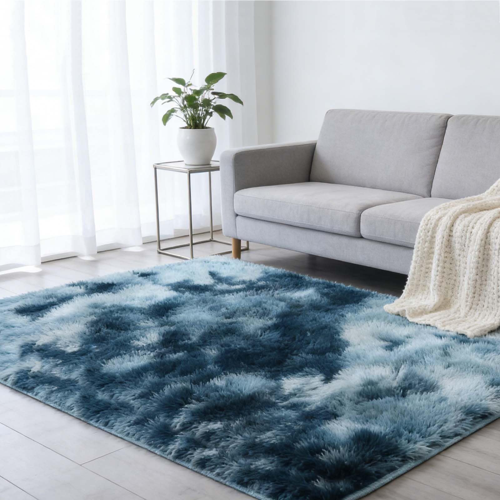 Tapis de salon moelleux finis les sols froids avec ce tapis vert foncé antidérapant