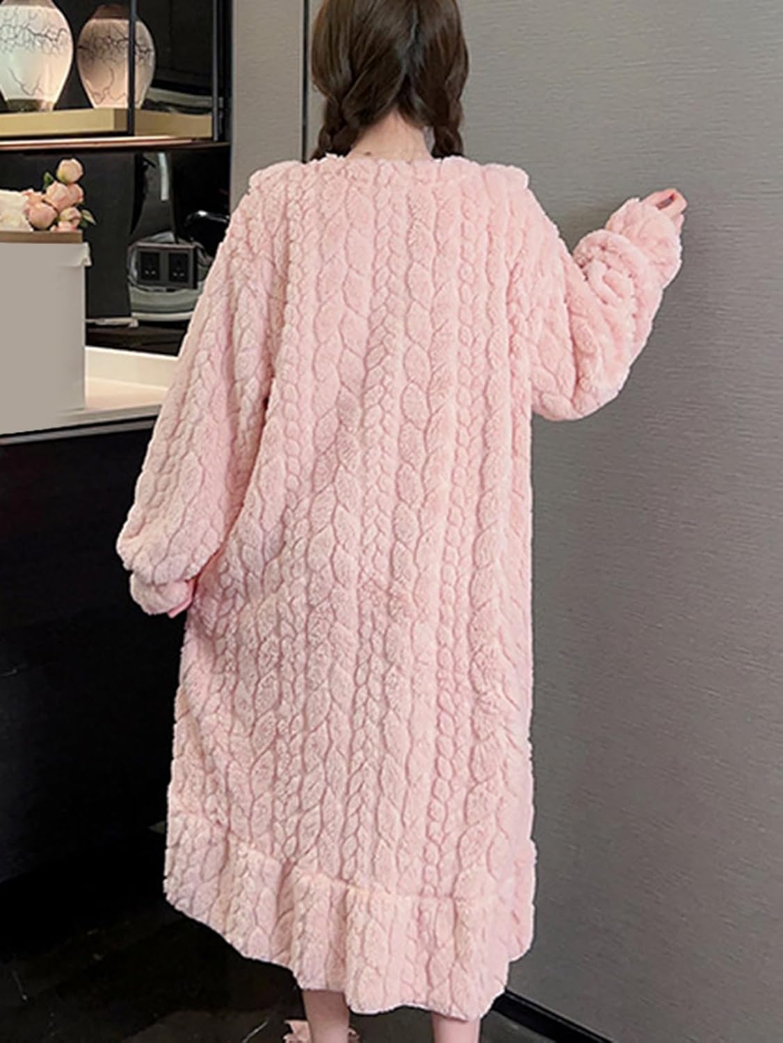 AORKU] 冬 レディース パジャマ ネグリジェ ルームワンピース 部屋着 フランネル もこもこ あったか 肌触り 快適 長袖 AORKU]  ネグリジェ フランネル パジャマ レディース ルームワンピース ロングネグリジェ もこもこ モコモコ ふわもこ レー Amazon | [ AORKU  ... [Yj6x] ネグリジェ ロング レディース 冬 もこもこ ルームウェア パジャマ 長袖 部屋着 ふわふわ もこもこパジャマ 冬用