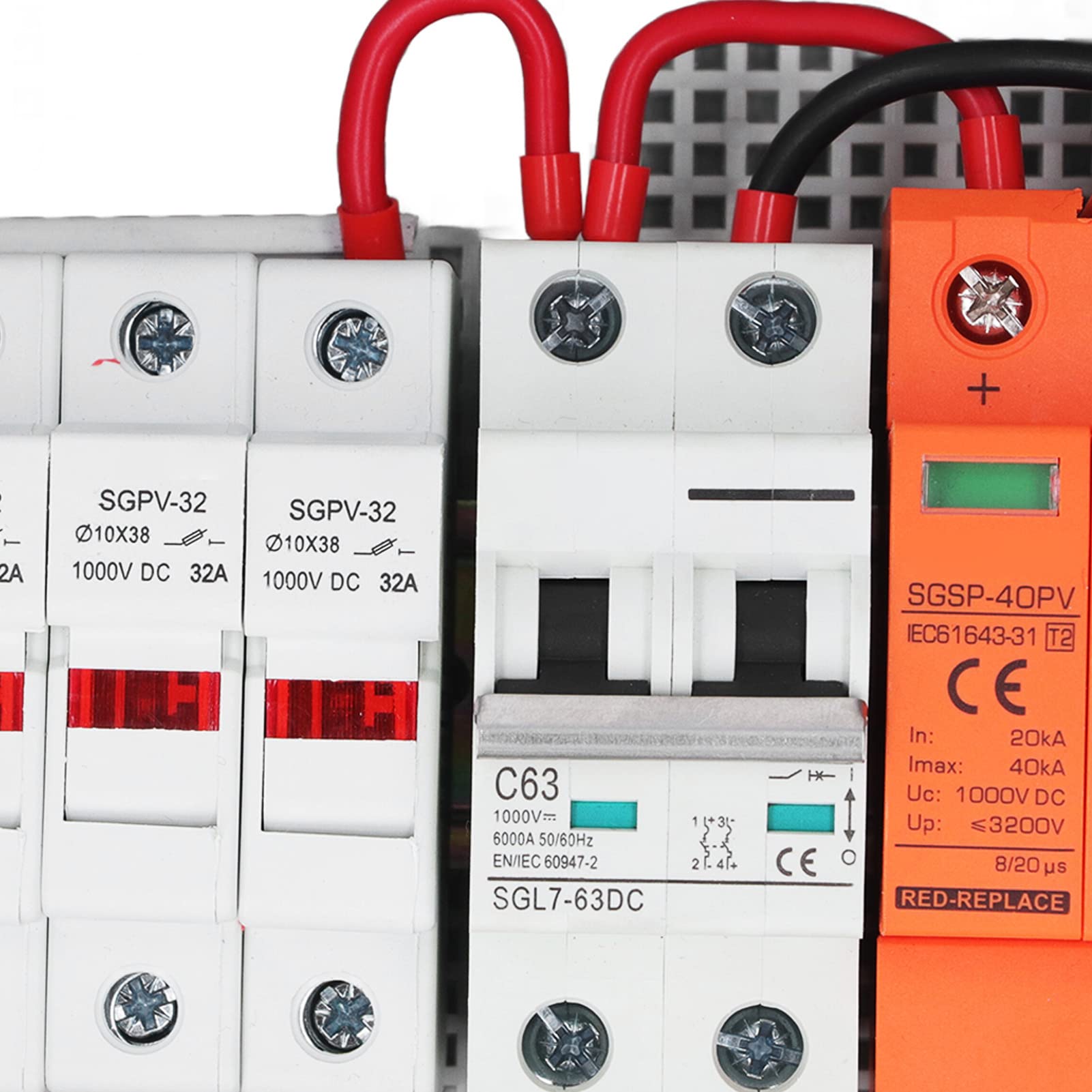 PV-Kombinationsbox, 4 String, 10 AWG, DC-Solar-Kombinationsbox mit 15 A, 63 A Leistungsschalter, für den Einsatz in netzunabhängigen Wohnmobil-Solarsystemen im Freien
