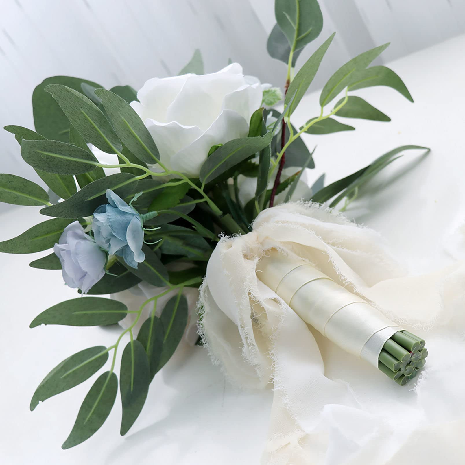 Fiori Artificiali Piante Foresta Simulazione Fiore Bouquet da Sposa Bianco Blu Matrimonio per Centrotavola Addio Decorazioni Romantiche (1) (1 B) Interessante