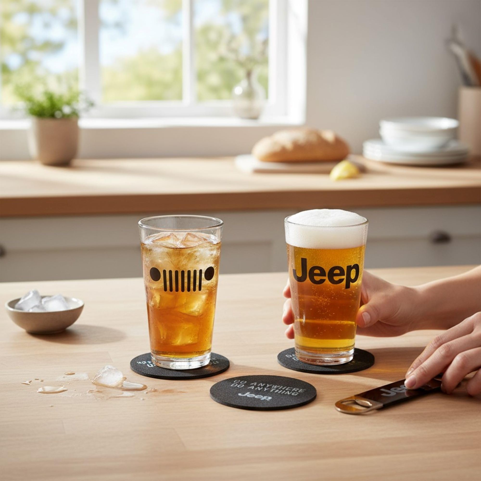 Jeep Pint Glas Geschenk-Set 2 Gläser und Untersetzer plus Flaschenöffner