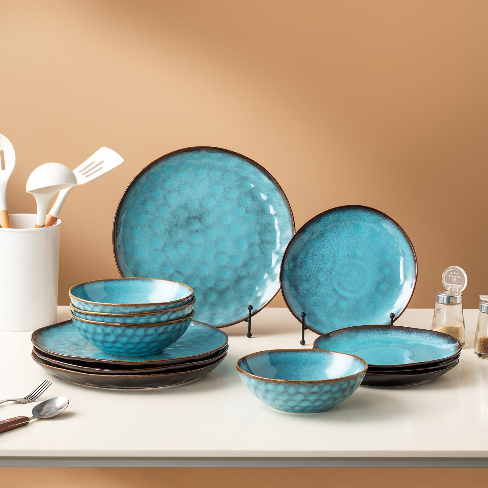 Zestaw naczyń kempingowych dla 4 osób, 12-częściowy zestaw naczyń z kamionki, porcelanowy serwis z talerzami obiadowymi, talerzami deserowymi, miseczkami do musli, nadają się do kuchenki
