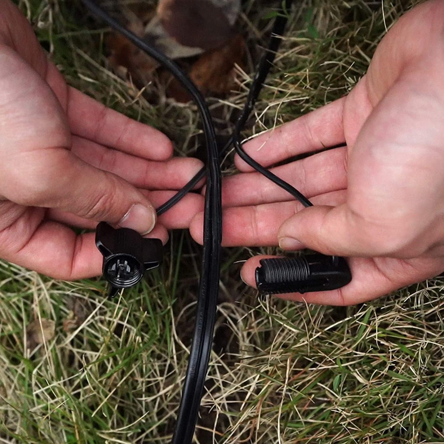 Low Voltage Fast Lock Connectors Landscape Cable Electrical Wire Twist Connectors of 2 Set Wide Application for Outdoor Landscape Lighting 8101-4802-02