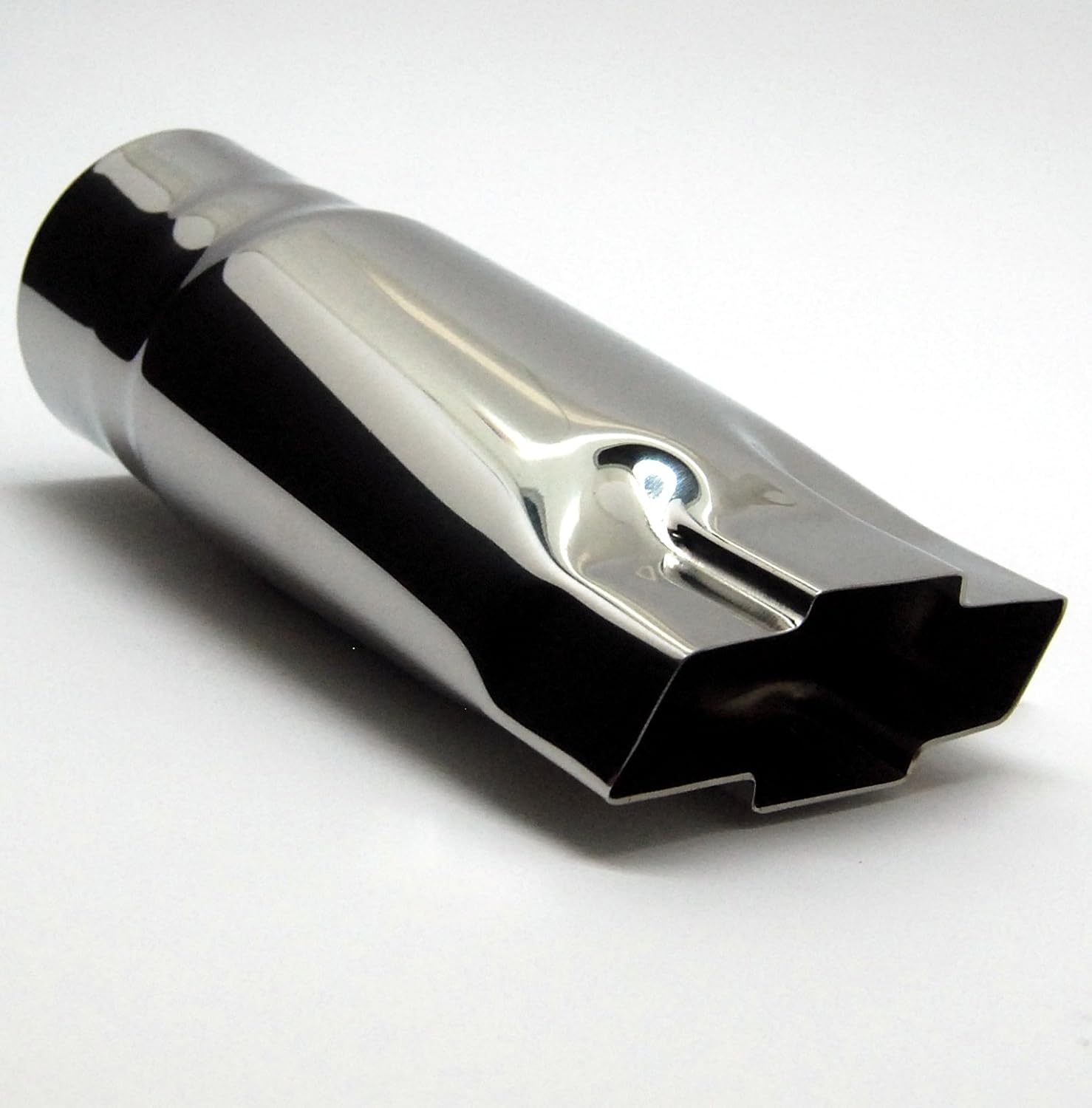Exhaust Tip 2.50" Inlet 4.75" Outlet 9.00" Long W250BOWTIE