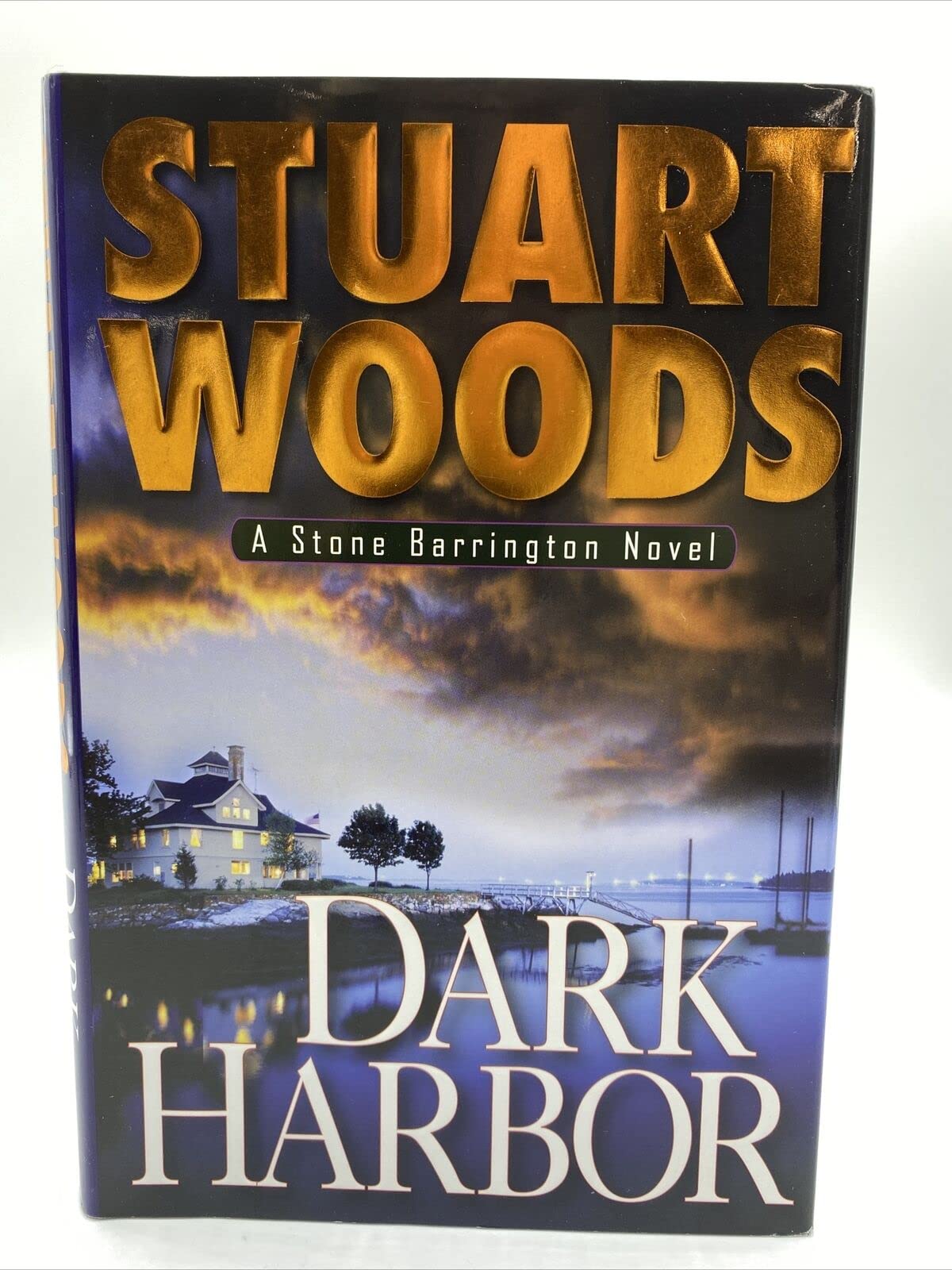 Cover of Dark Harbor (Stone Barrington Novels)