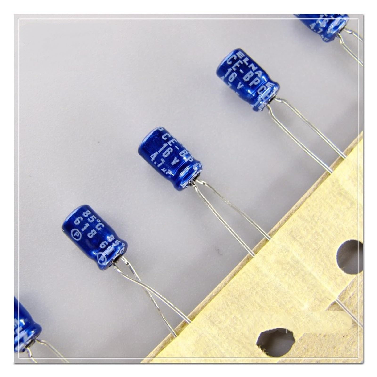 Condensateur électrolytique 4.7uF 16V non polaire CE-BP à signal audio bidirectionnel stable