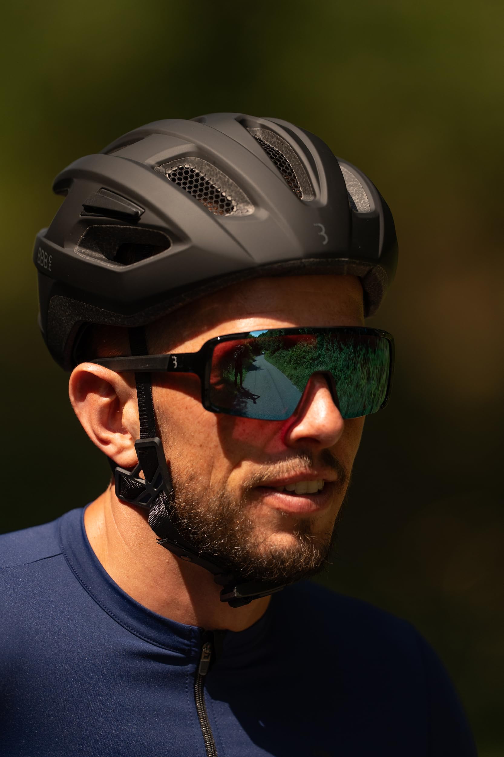 BBB Fahrradhelm für Erwachsene, MTB und Rennrad, Leichter Helm für Erwachsene, mit abnehmbarem Visier, Drachen 3.0 Fidlock BHE-30