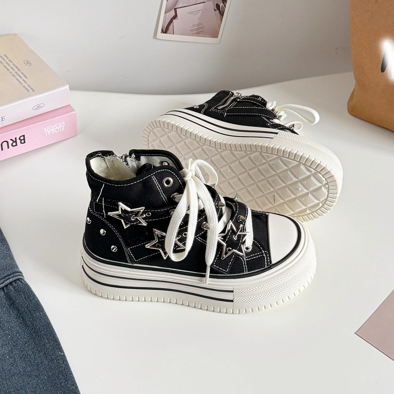 Damen Y2K High-Top Sneaker mit Stern Plateau aus Canvas
