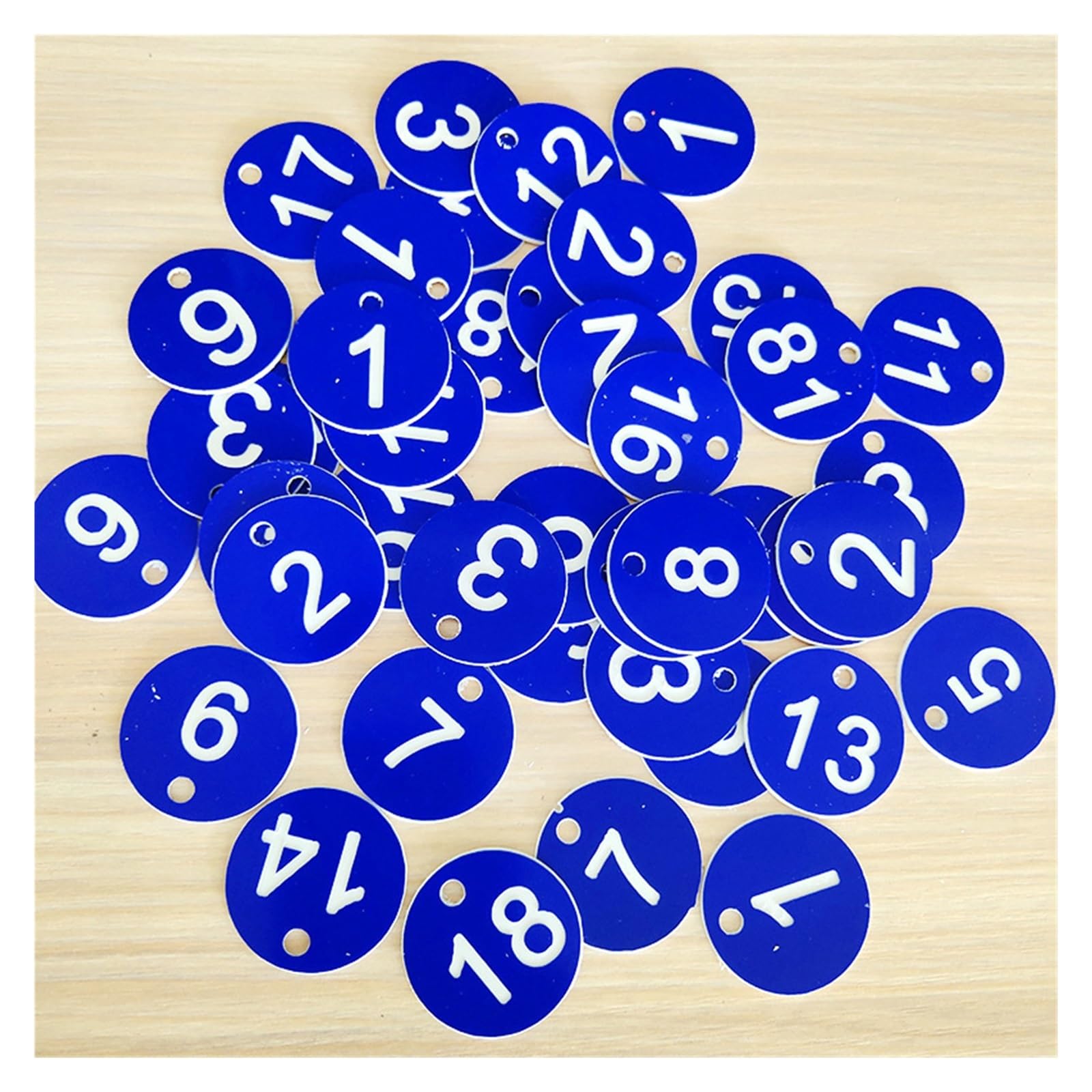 Lot de 100 étiquettes d'identification numériques en plastique de 1 à 100 étiquettes numériques pour décoration de supermarché, restaurant, boîte aux lettres, salle de sport, école