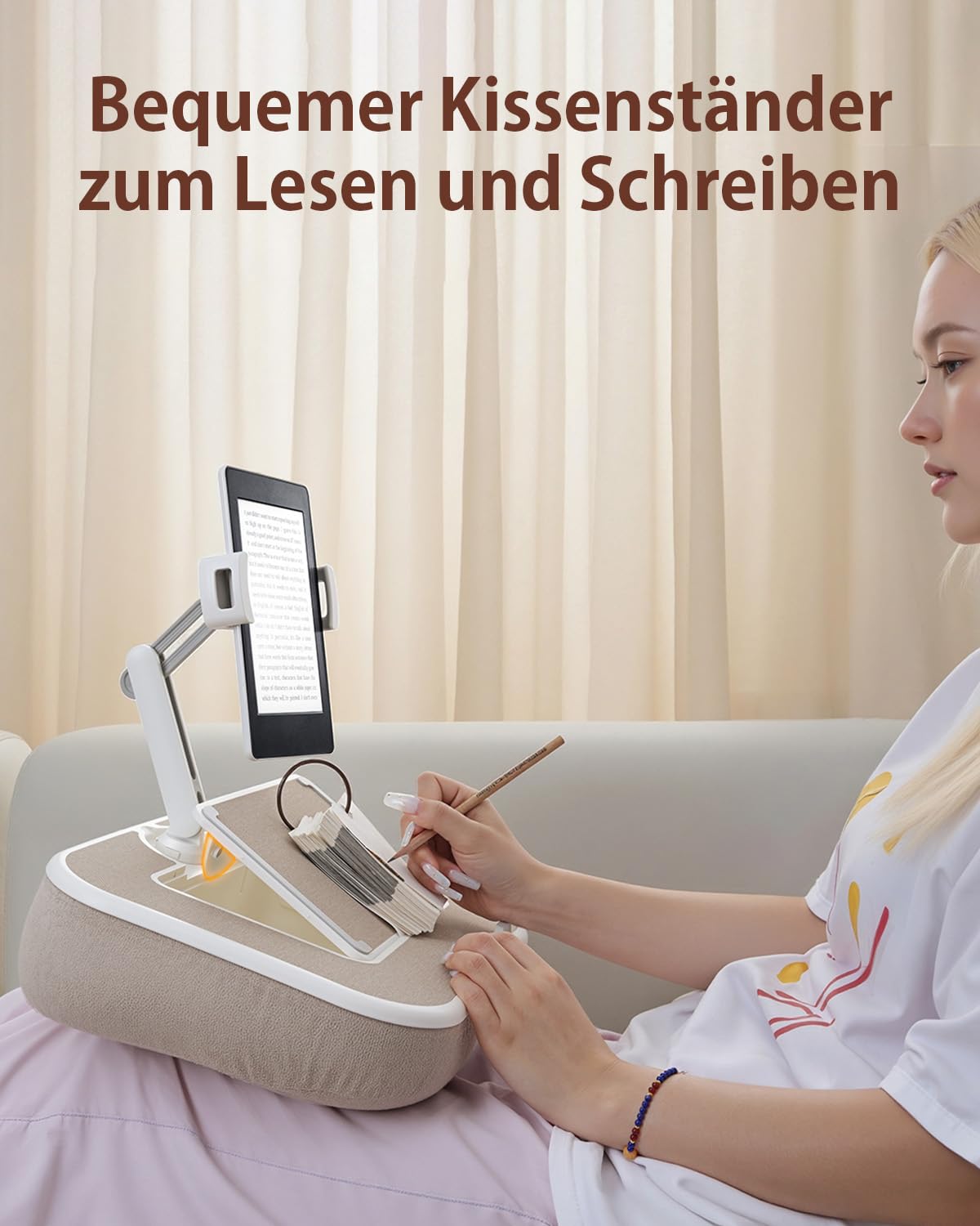 Kindle Tablet Halterung Kissen,360° Verstellbarer iPad Halter mit Snackschale,Laptop Tablet Ständer für Bett Laptopkissen Kompatibel mit 4,7-13" für iPad,iPhone,Kindle Zubehör(Khaki)